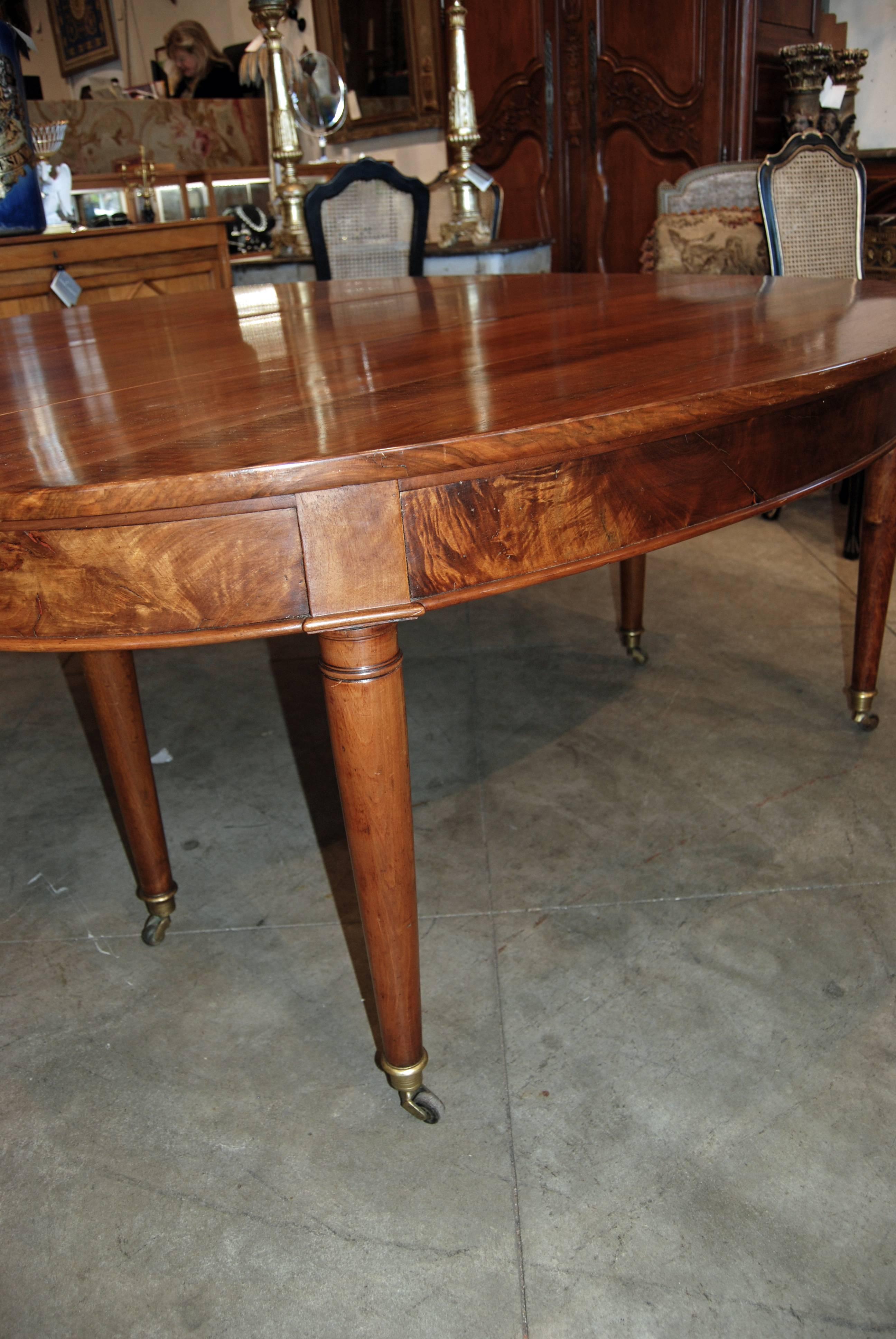 Directoire Walnut Extension Table In Good Condition In New Orleans, LA