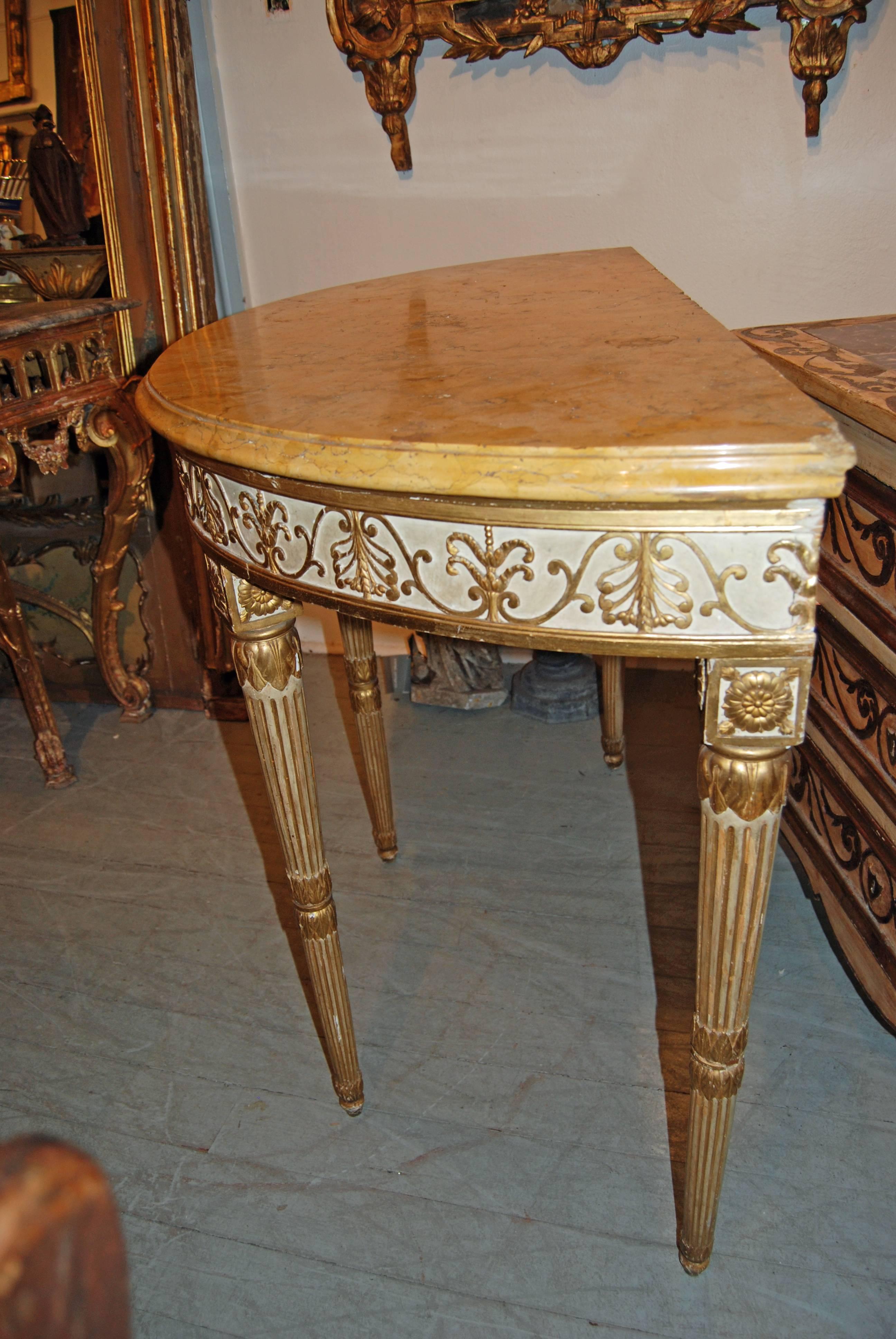 Exceptional 18th Century Roman Console In Good Condition For Sale In New Orleans, LA