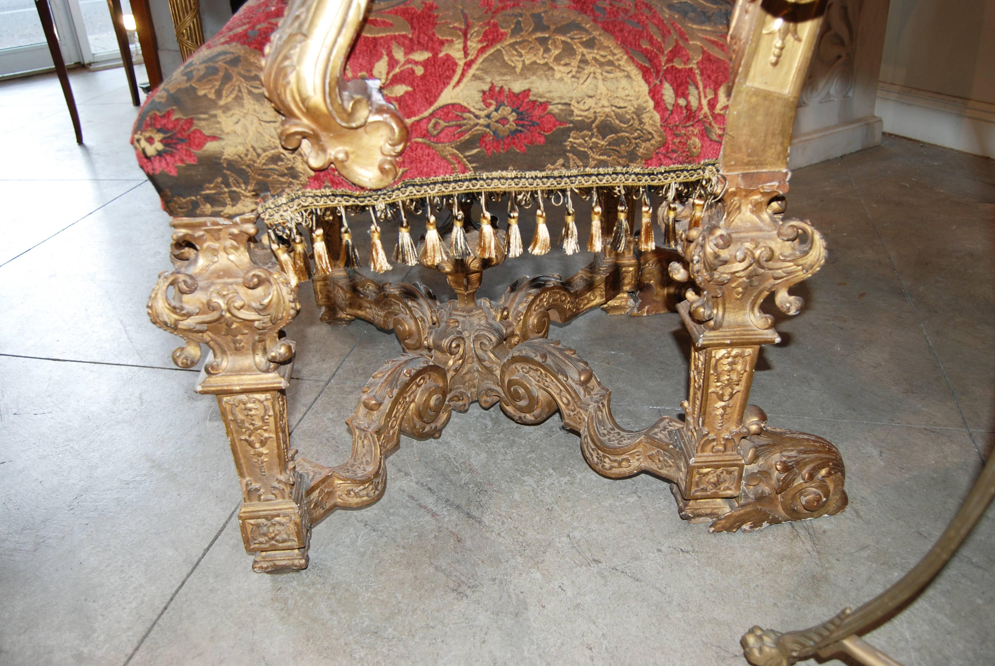Pair of Louis XIV Carved and Gilded Chairs In Good Condition For Sale In New Orleans, LA