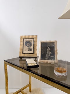 Großer Bilderrahmen aus Lucite, Korbgeflecht und Messing, im Stil von Christian Dior, 70er Jahre