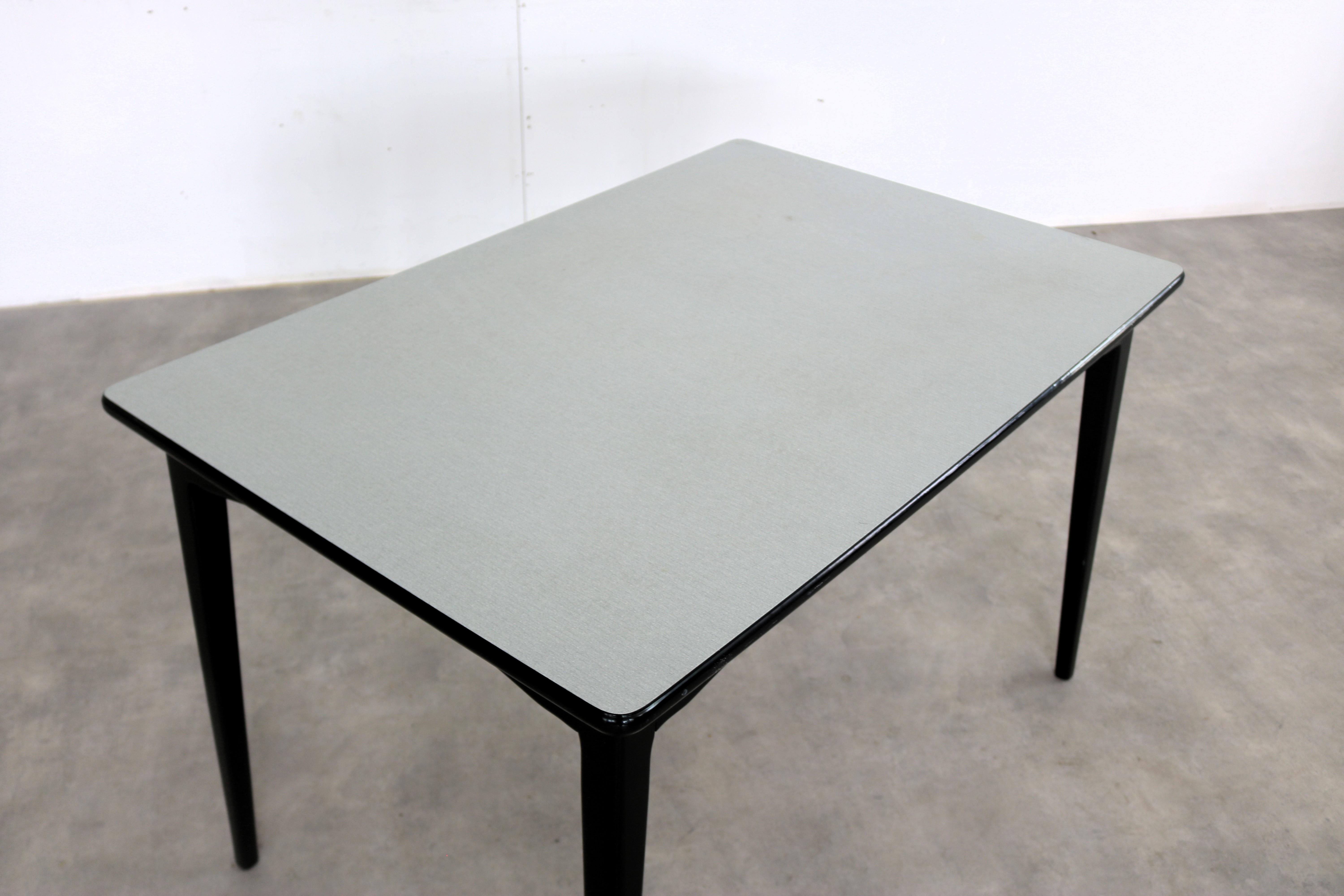 Fin du 20e siècle table à manger vintage  tableau  salle à manger  Benze en vente