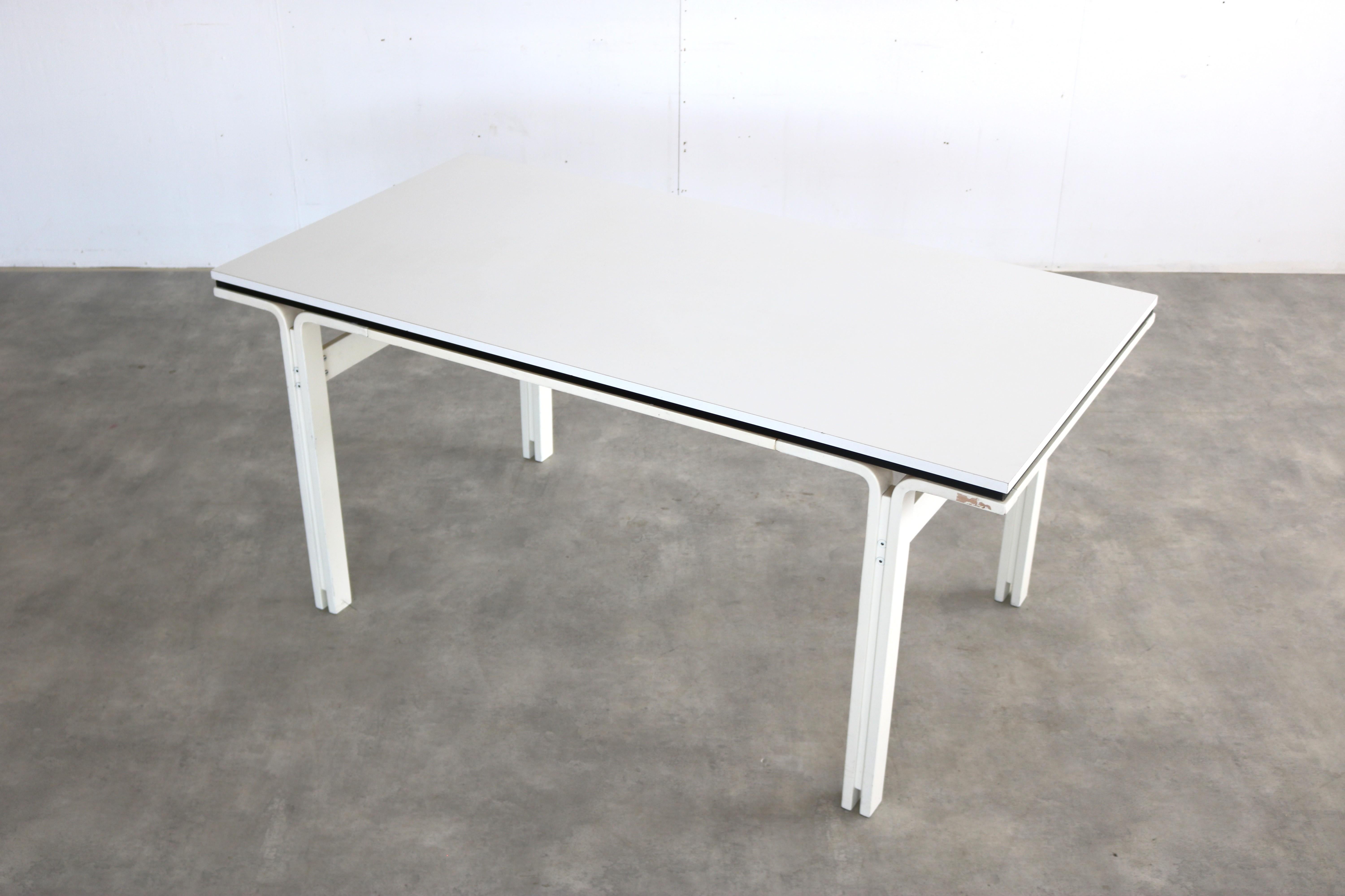 vintage dining table  table  70s  Pastoe For Sale 3