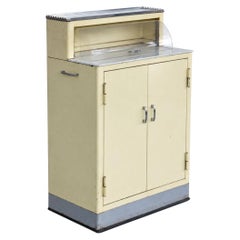 vintage medicine cabinet 1950s