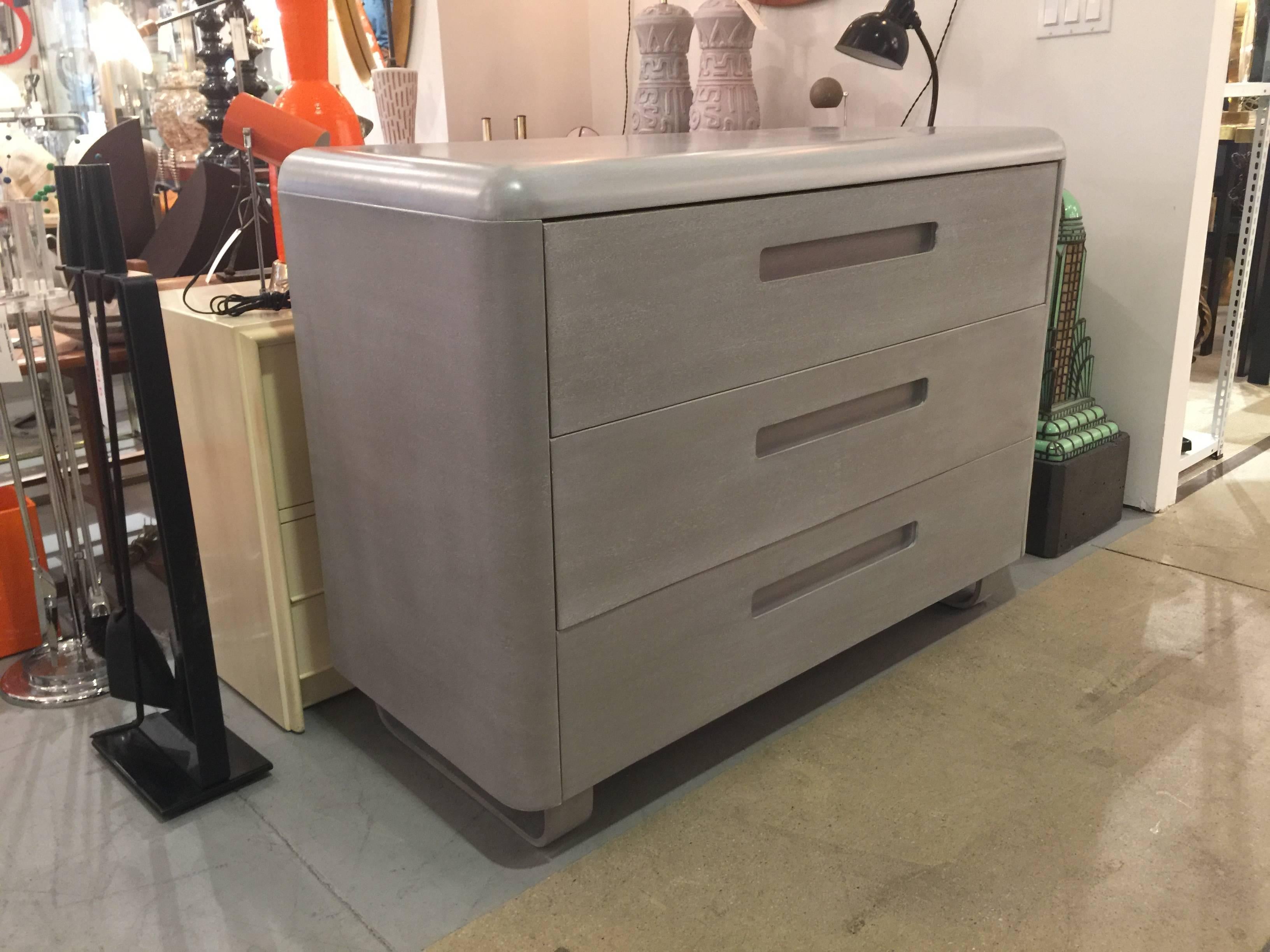 minimalist dressers