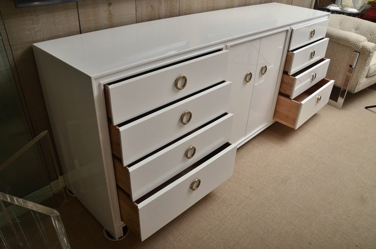 Attractive Mid-Century White Lacquer Eight-Drawer Dresser 1