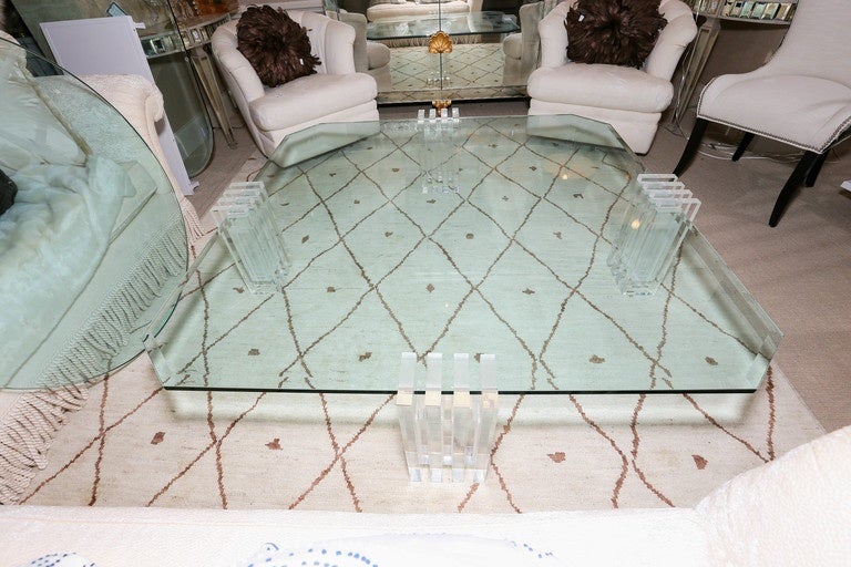 Spectacular Mid-Century Glass and Lucite Cocktail Table For Sale 1