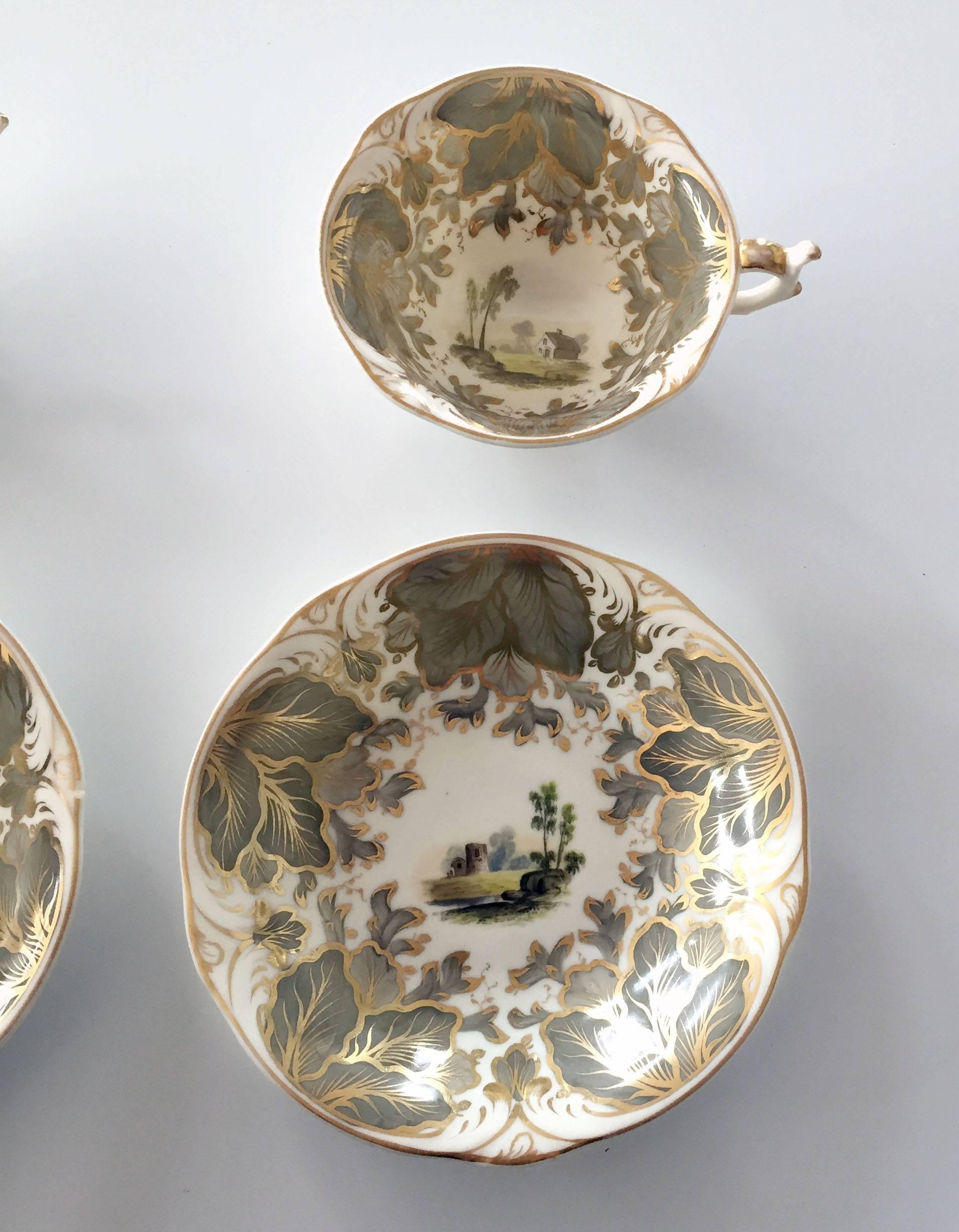 Juego Rockingham de cuatro piezas pintado a mano, dos tazas y dos platillos Rococó