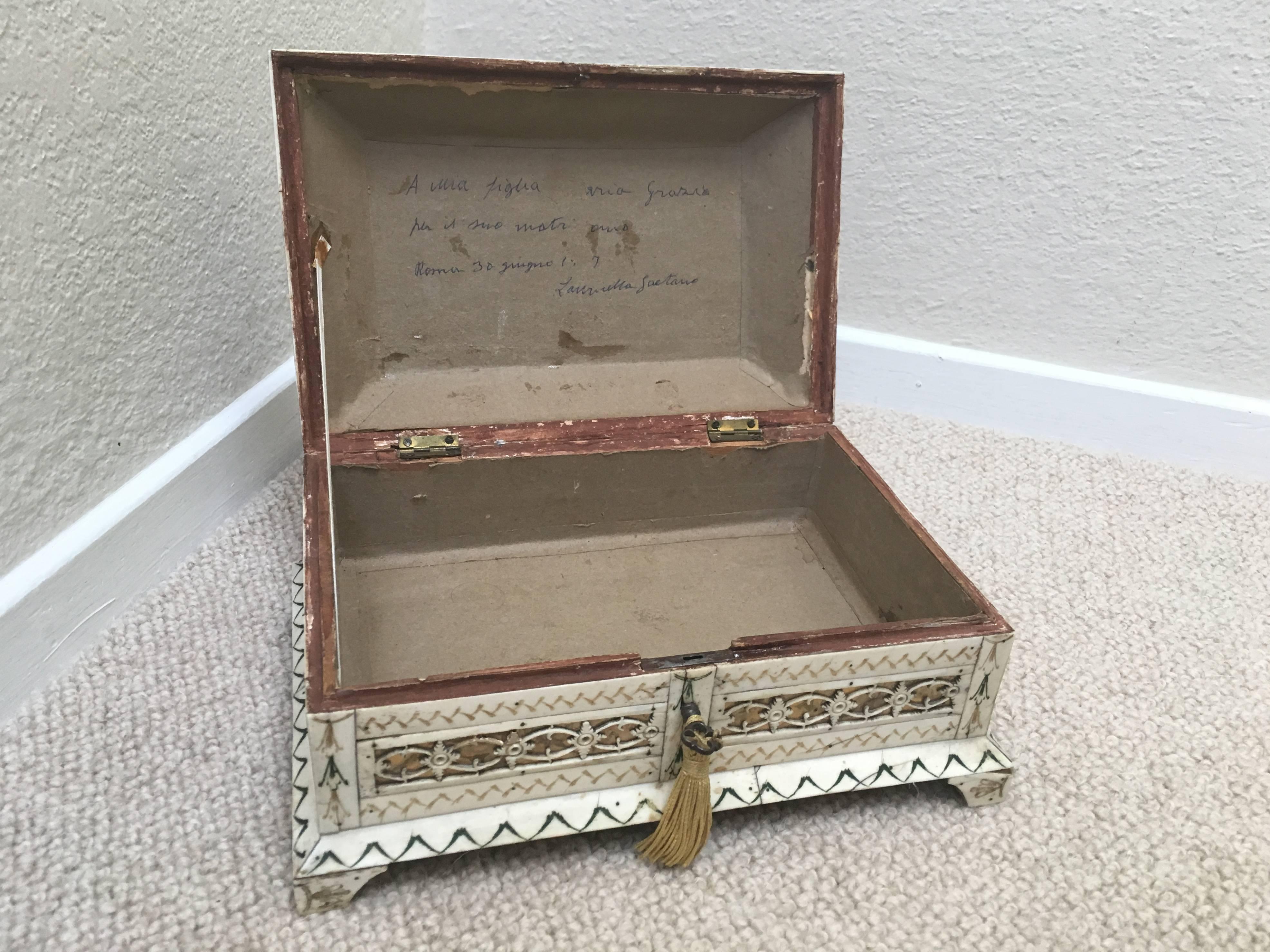 Early 19th Century Russian Stained and Carved Bone Table Box with delicate gold  For Sale 1