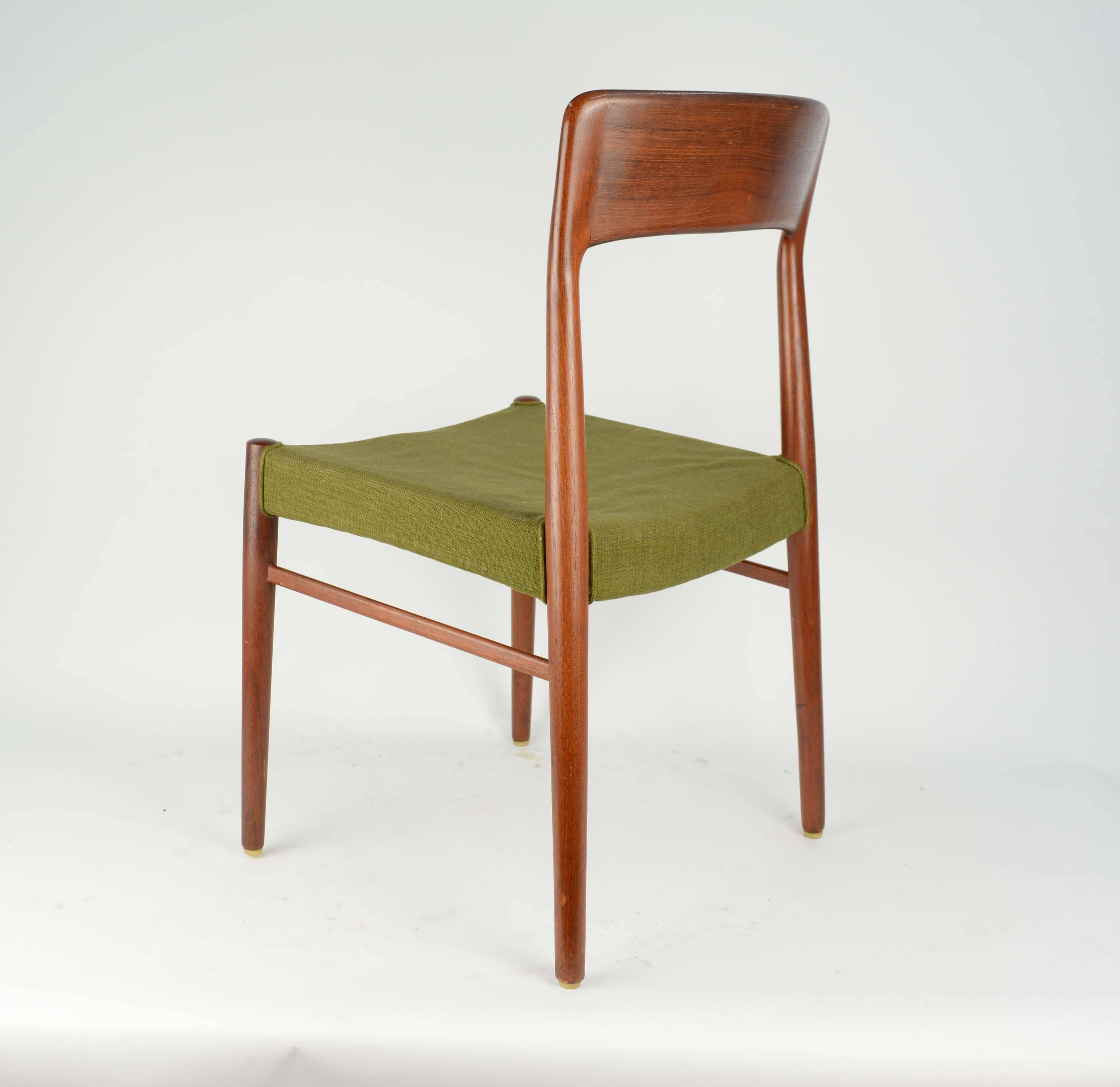 Mid-20th Century Set of Six Teak Dining Chairs by Niels Otto Møller, Model 77 For Sale