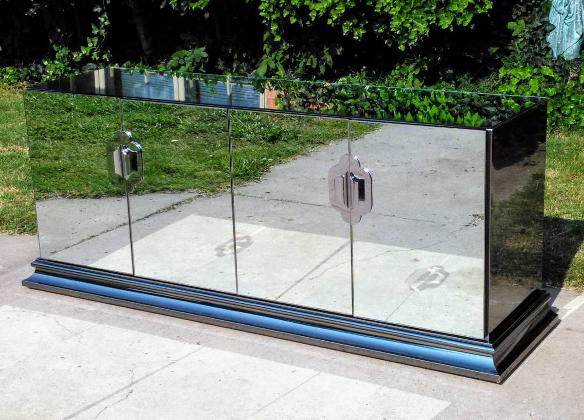 Mid-Century Modern Mid-Century Mirrored and Chromed Credenza by O.B. Solie for Ello For Sale