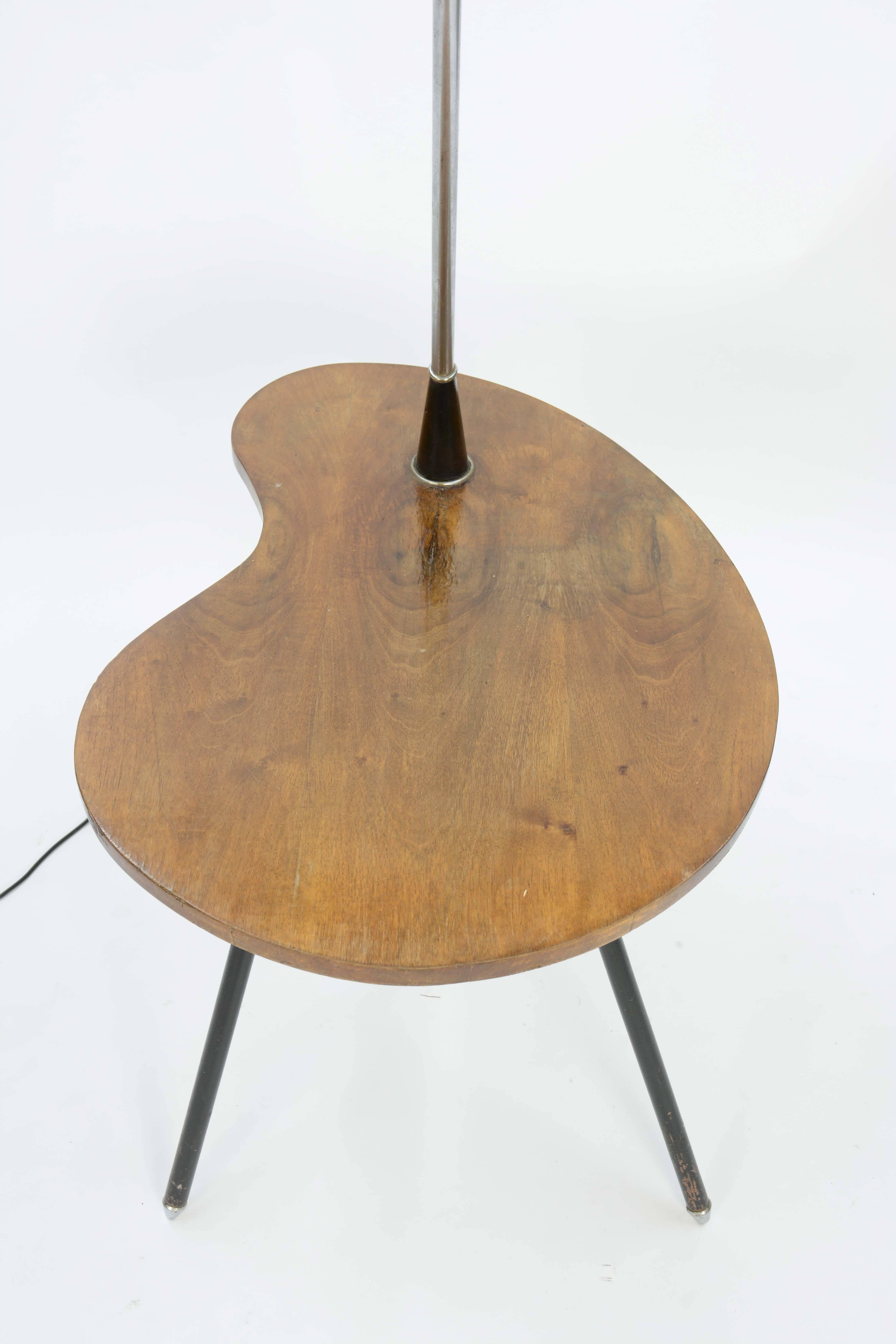 Mid-20th Century Extraordinary Cocktail Table Floor Lamp with Walnut Biomorphic, Tabletop