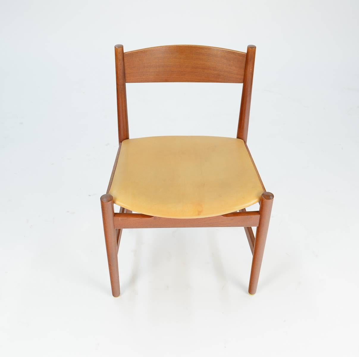 Eight Hans Wegner CH 36 Dining Chairs with Congac Leather Seats for Carl Hansen 1