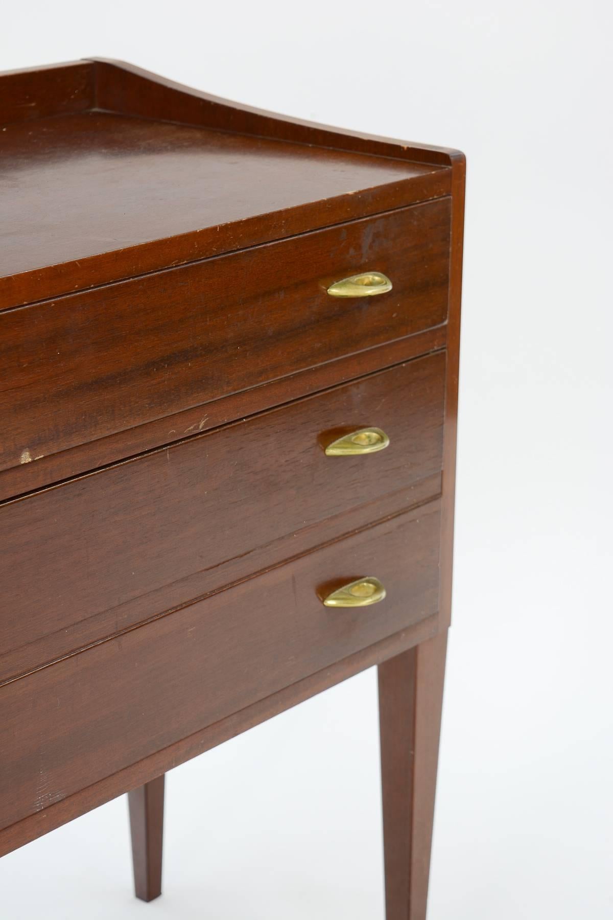 Finely Detailed and Refined Pair of Nightstands or End Tables by Frode Holm In Good Condition In Portland, OR