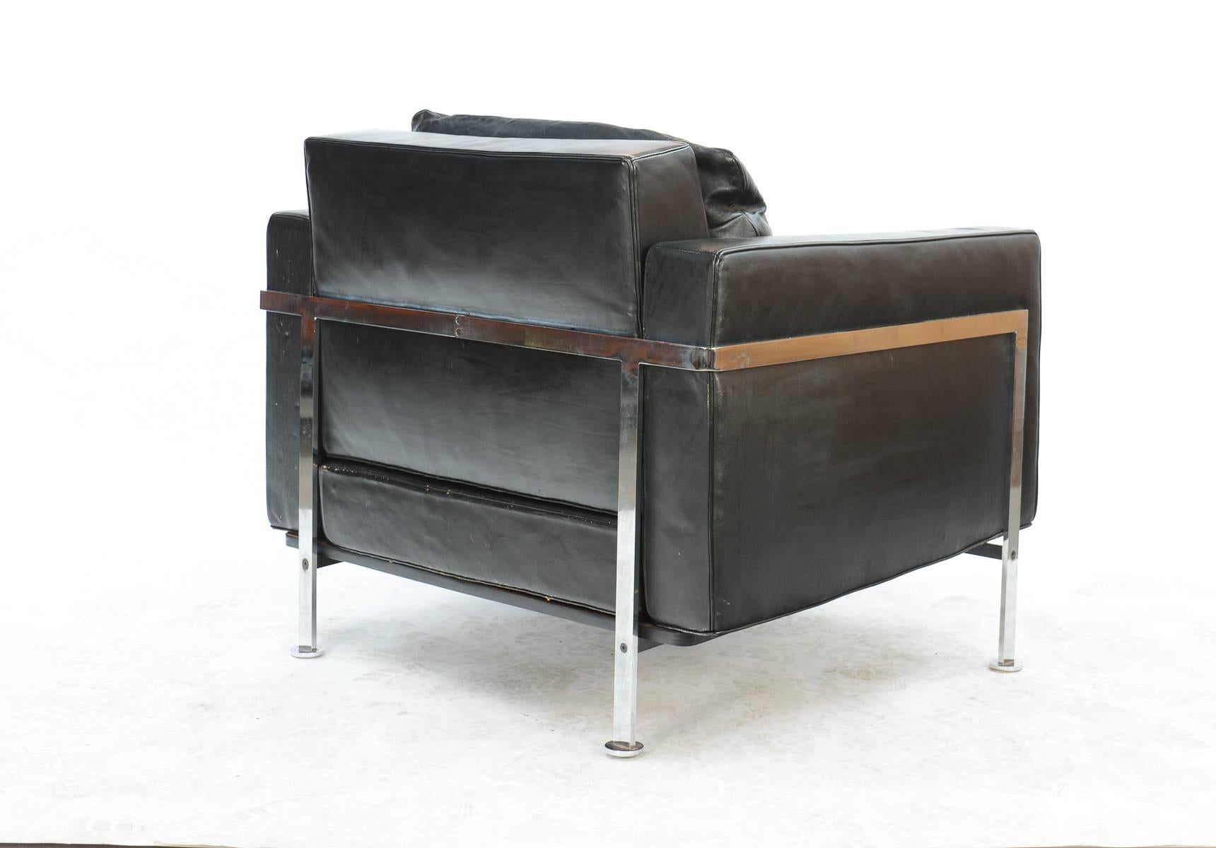 Post-Modern Swiss Architects Trix and Robert Haussmann's RH-302 Club Chair for De Sede