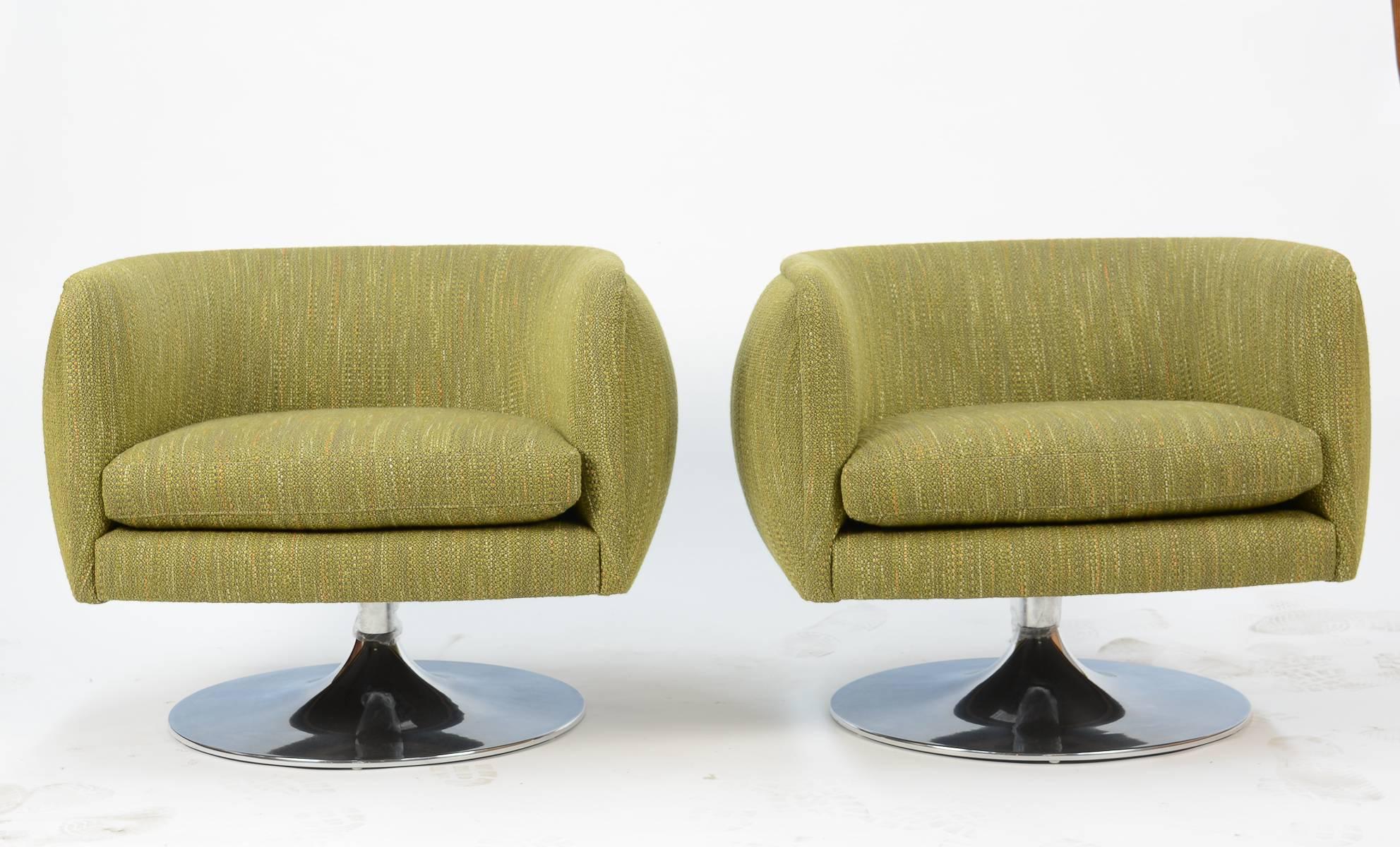 Post-Modern Set of Four Joseph D'Urso Swivel Telescoping Cocktail Club Chairs