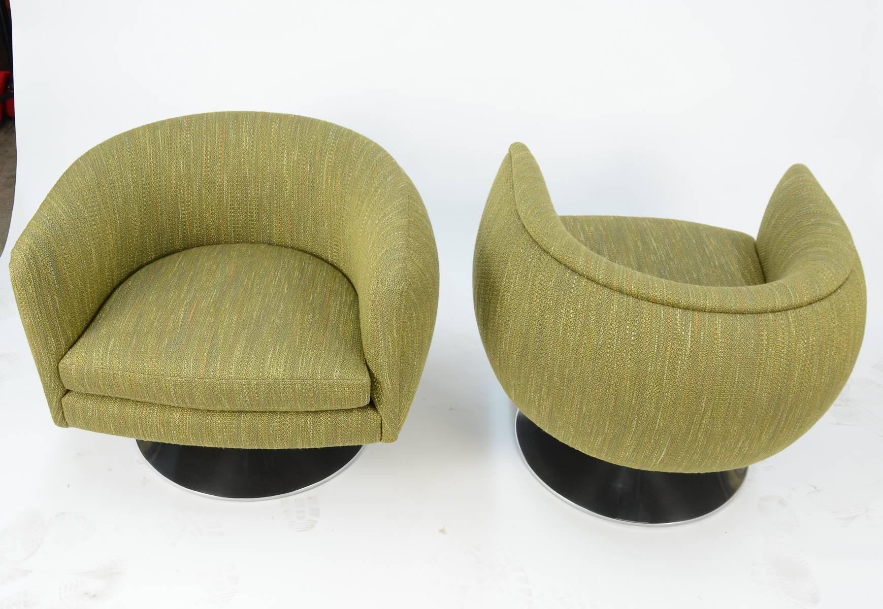 Set of Four Joseph D'Urso Swivel Telescoping Cocktail Club Chairs In Good Condition In Portland, OR