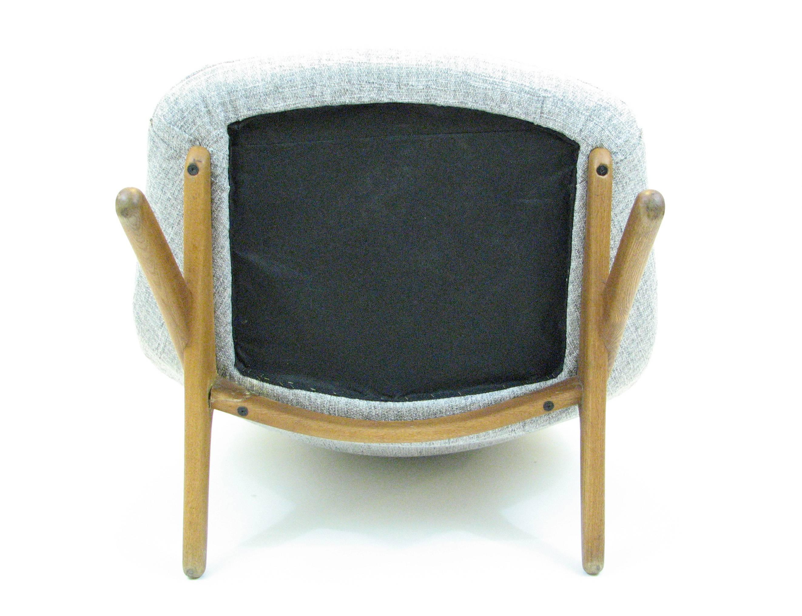 Danish ML 91 Lounge Chair by Illum Wikkelsø for Mikael Larsen 3