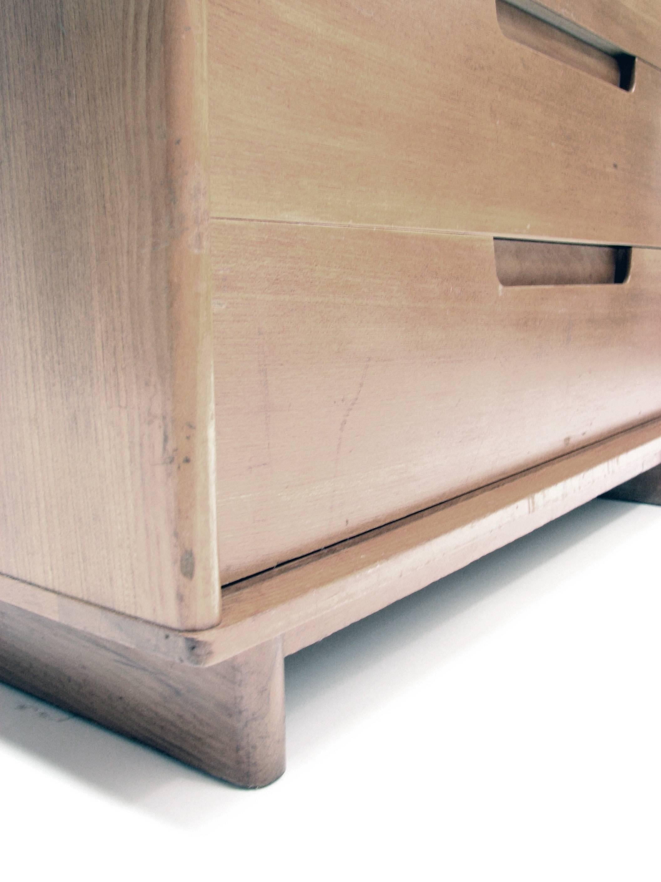 Elm Mid-Century Chest of Drawers by Milo Baughman for Drexel “Today’s Living”