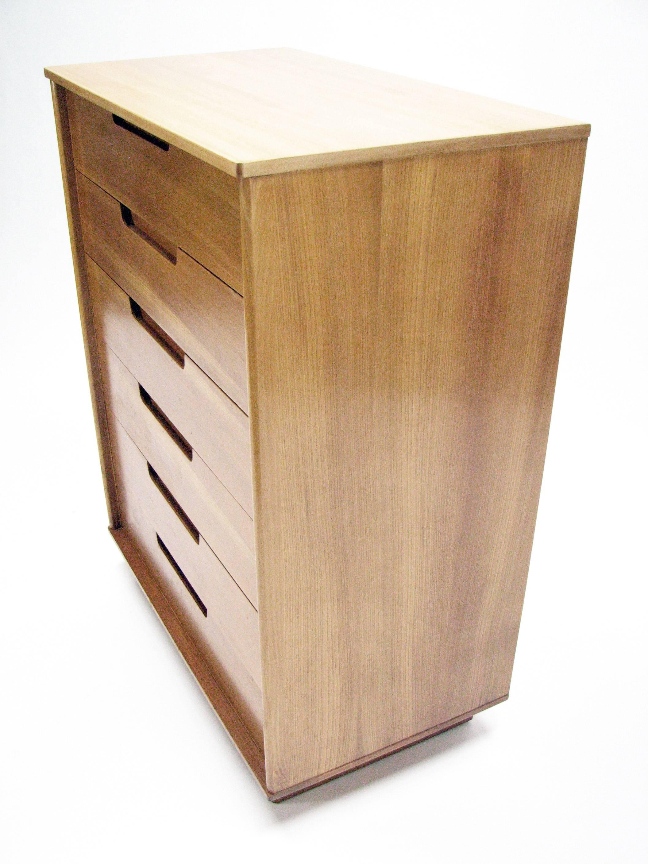 American Mid-Century Chest of Drawers by Milo Baughman for Drexel “Today’s Living”