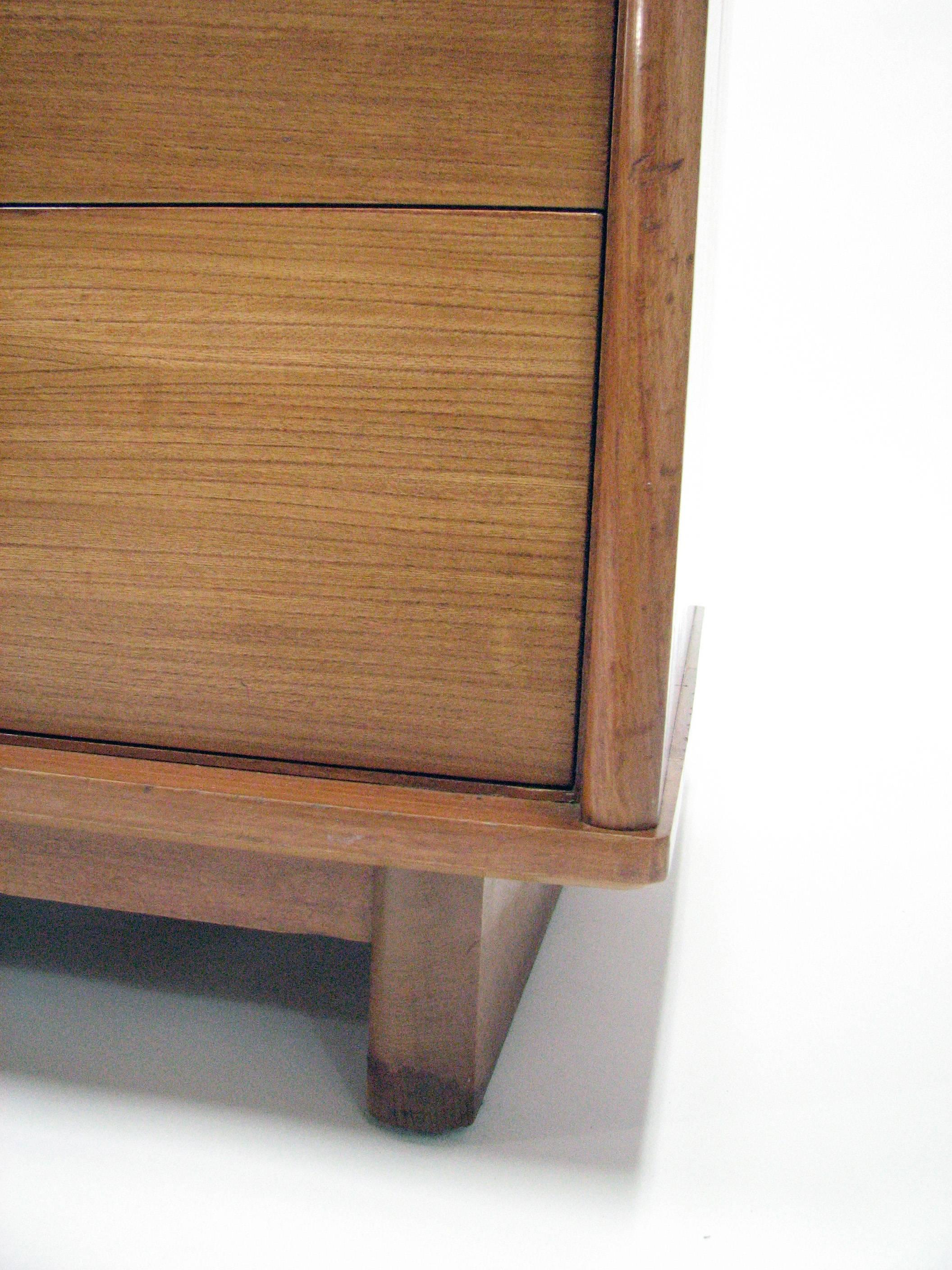 Timeless Mid-Century Modern Dresser by Milo Baughman for Drexel “Today’s Living” 3
