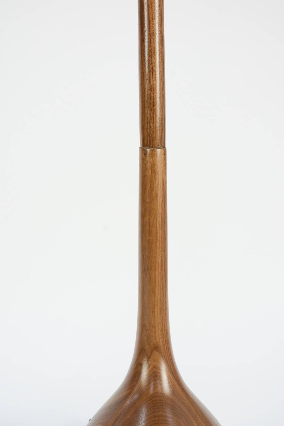 Mid-Century Modern Pair of Hand-Carved European Walnut Tulip Bulb Floor Lamps For Sale
