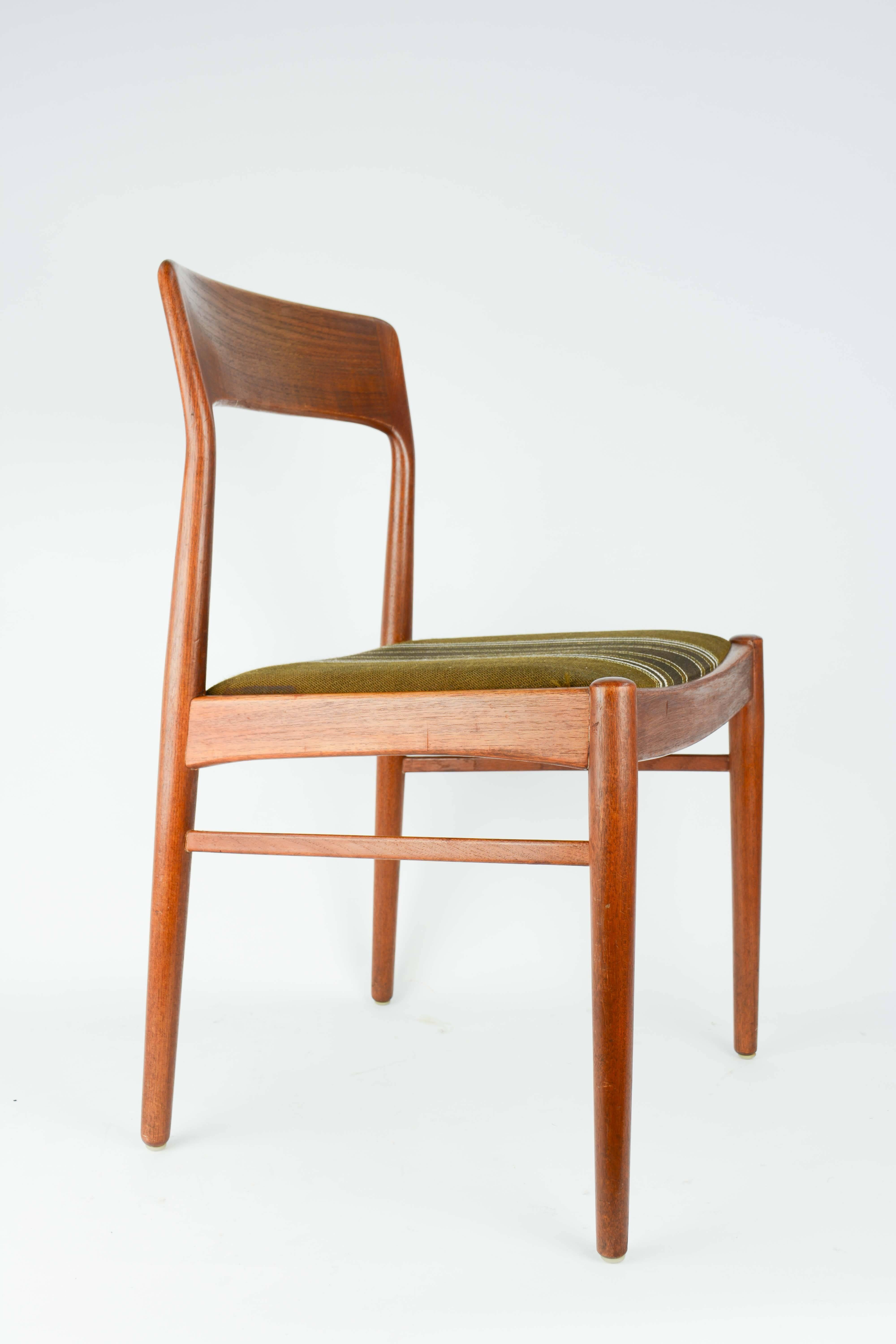 Set of Four Niels Otto Moller Dining Chairs in Teak and Danish Wool Seats In Good Condition In Portland, OR