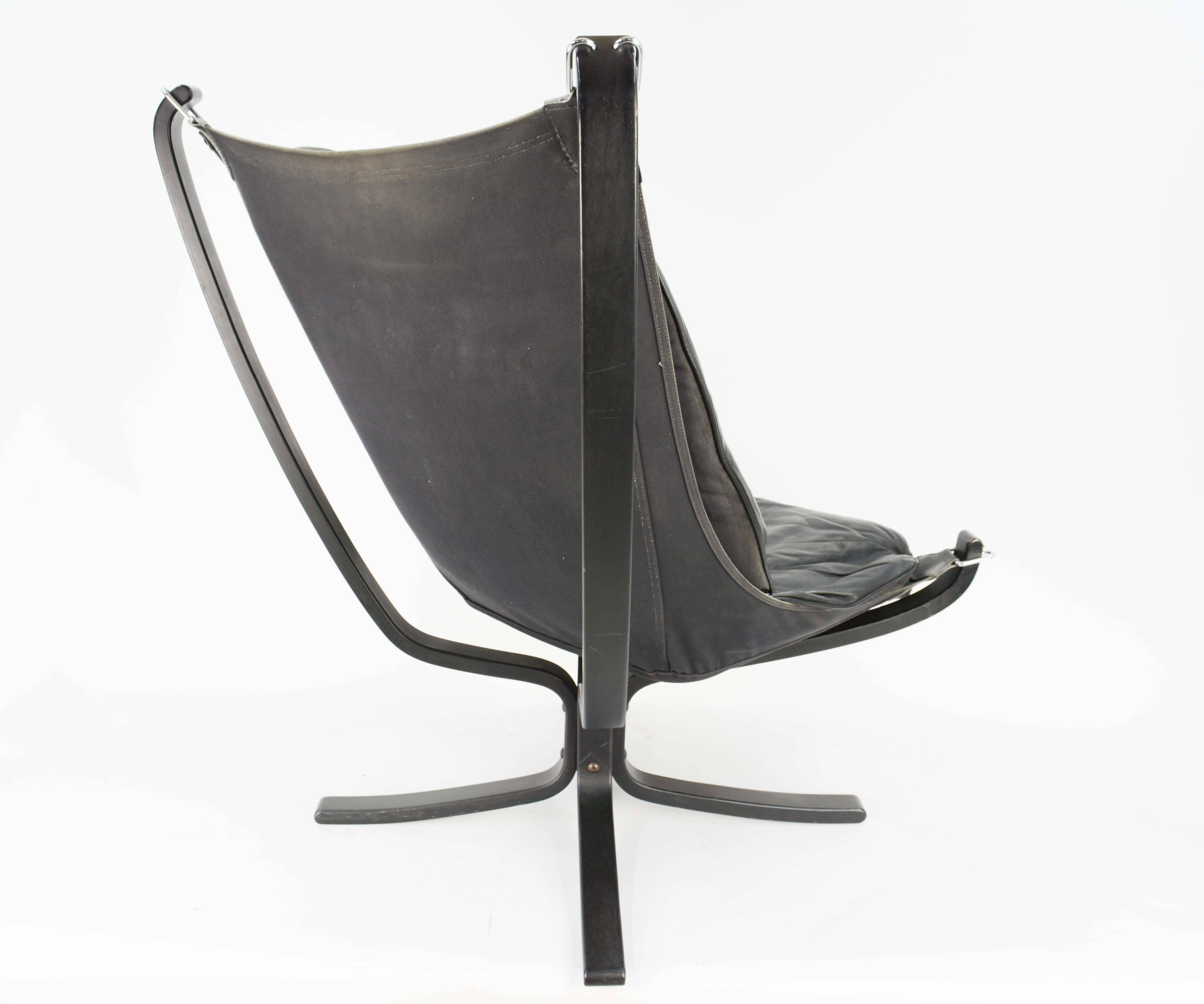 Norwegian  Two Pairs of Black on Black Falcon Chairs by Sigurd Resell for Vatne Møbler For Sale