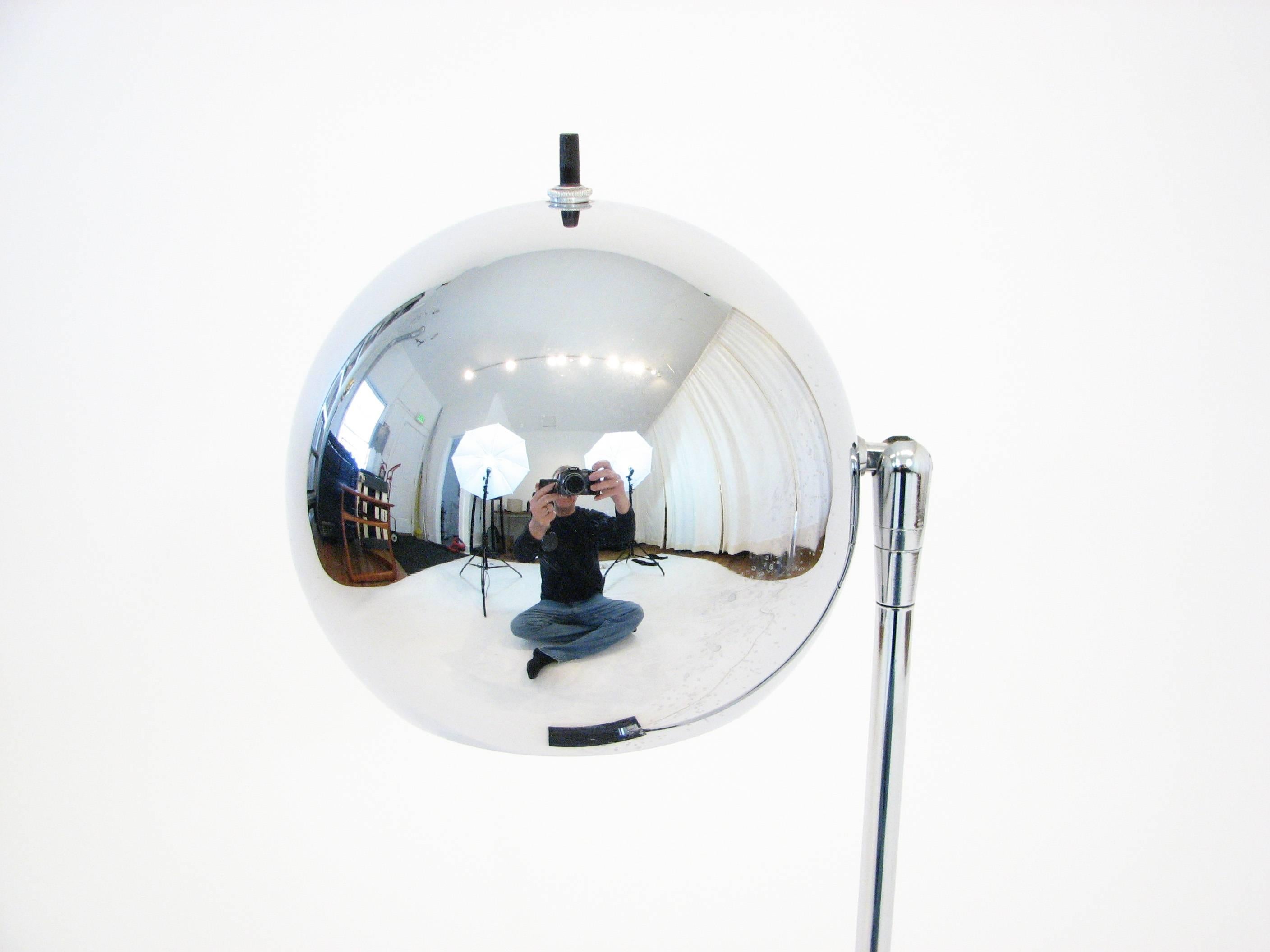 Mid-Century Modern Midcentury Polished-Chrome Orb Table Lamp by Robert Sonneman For Sale