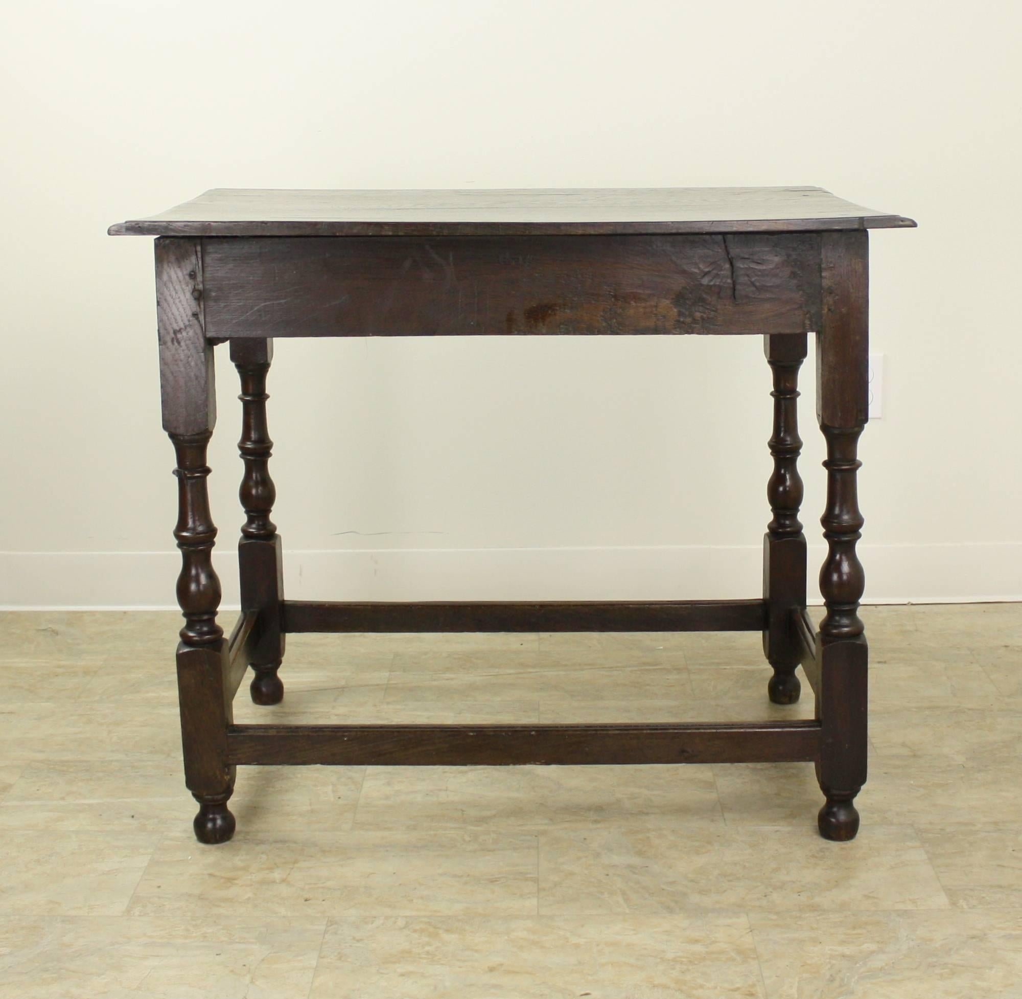 Period Welsh Oak Side Table, Turned Legs 4