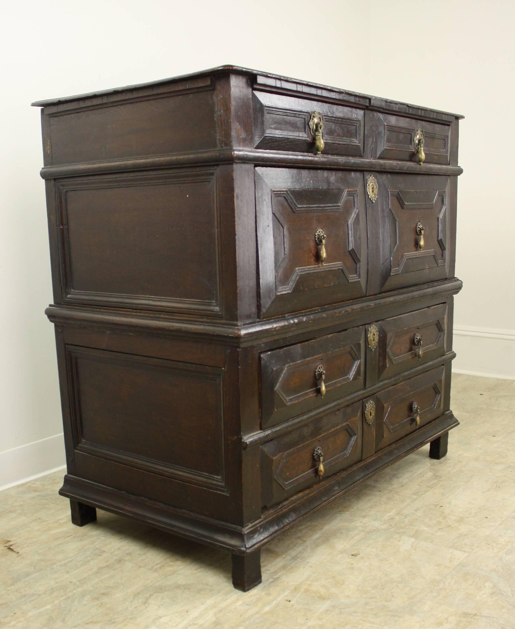 Antique English 18th Century Period Oak Chest of Drawers For Sale 1