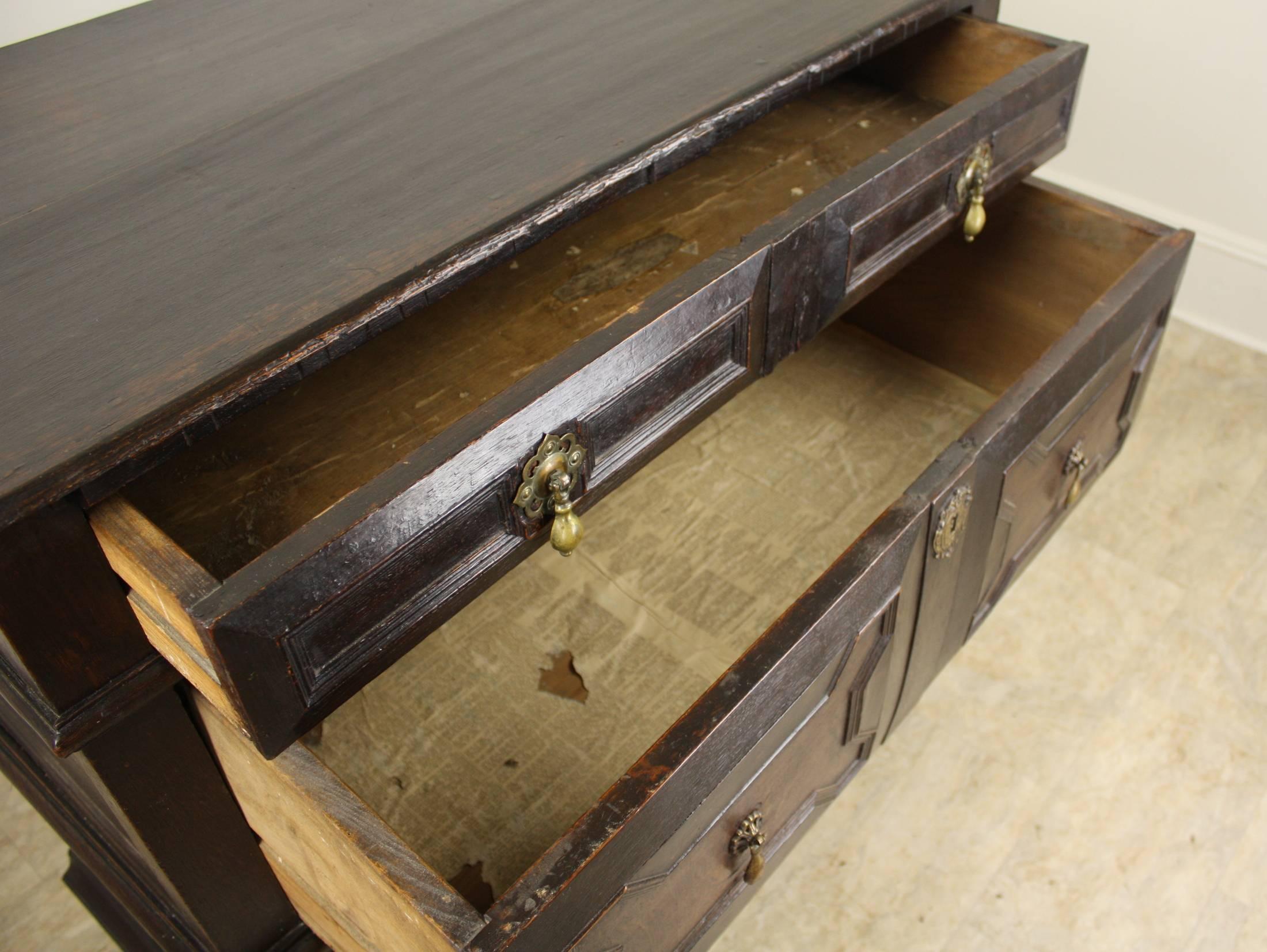 Antique English 18th Century Period Oak Chest of Drawers For Sale 5