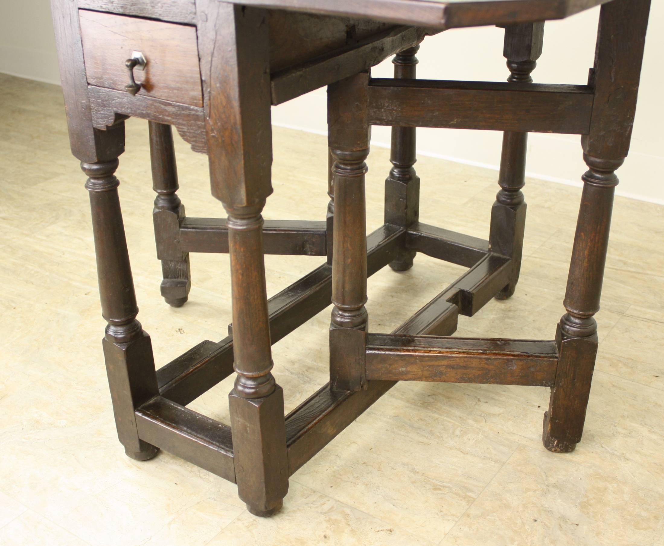 18th Century Period Welsh Oak Gate Leg Table