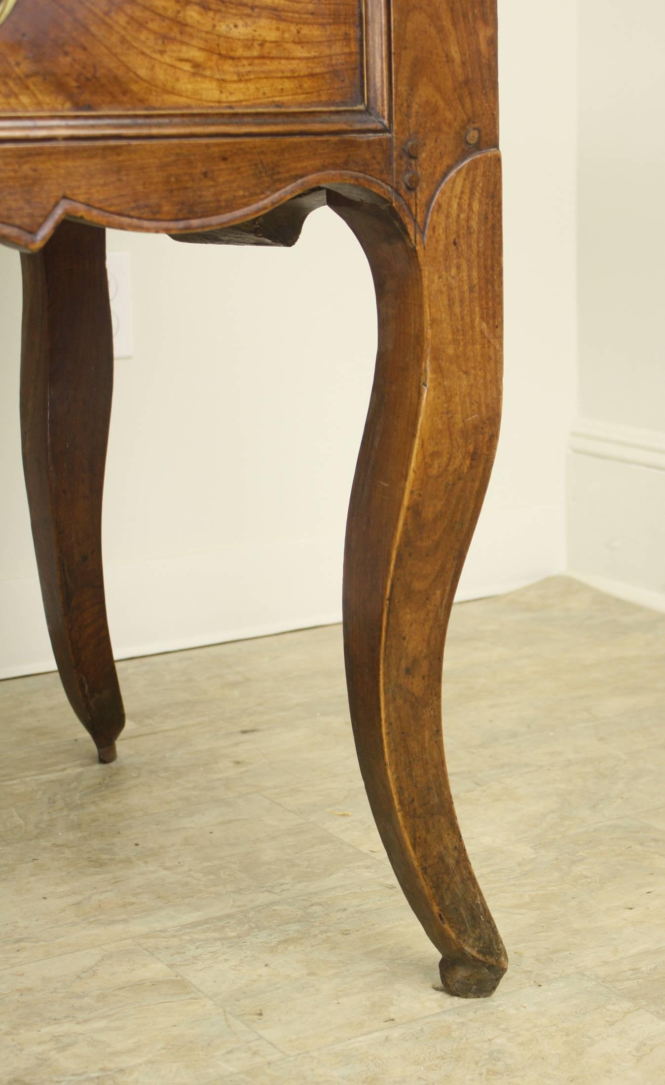 Schreibtisch aus Kirschbaumholz im Louis-XV-Stil (Kirsche) im Angebot