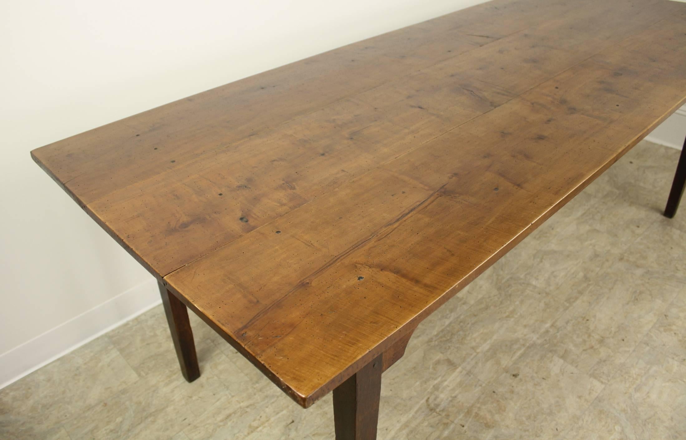 Antique Applewood Farm Table In Good Condition In Port Chester, NY
