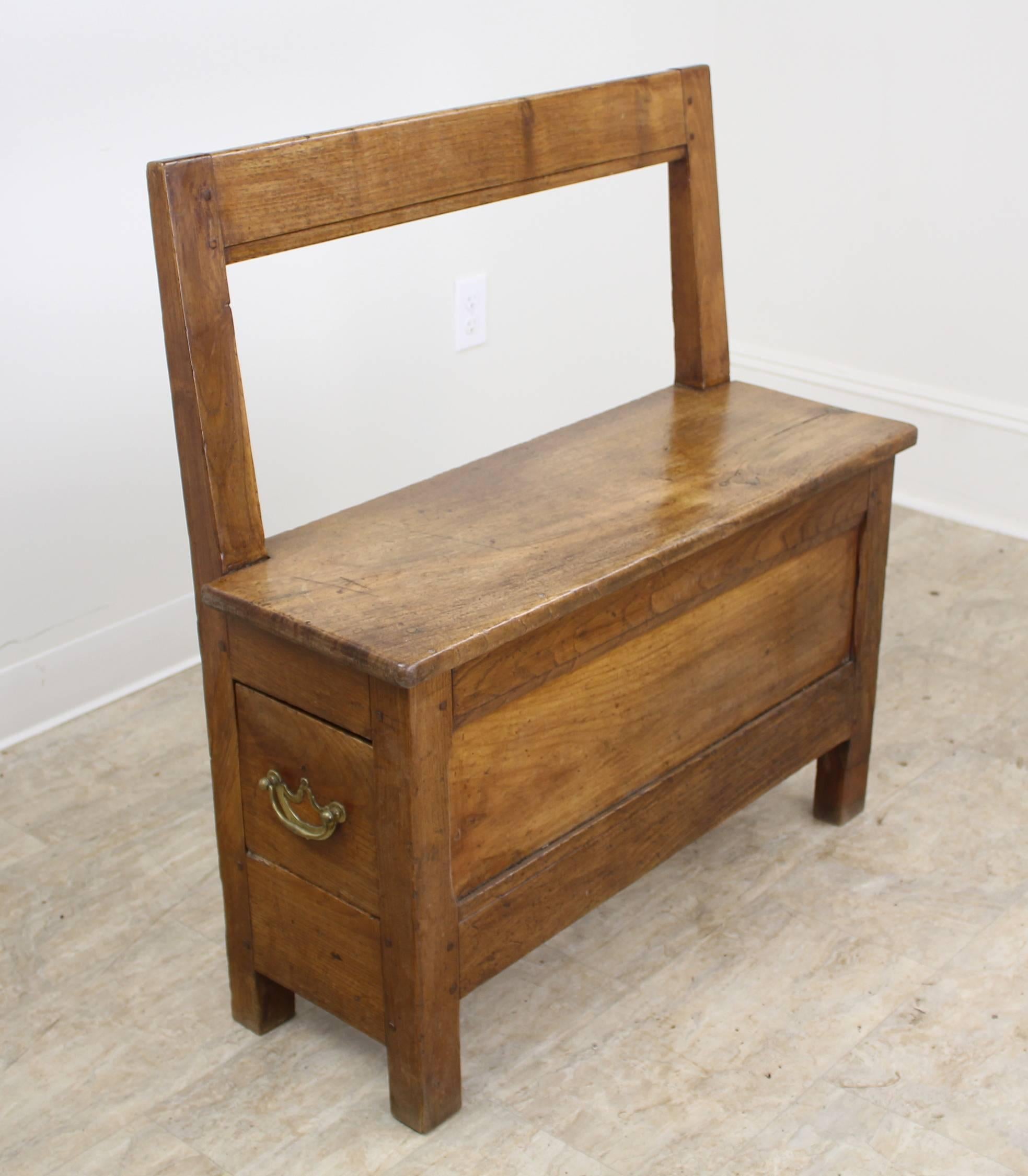 Antique Chestnut Seat with Small Drawer 1