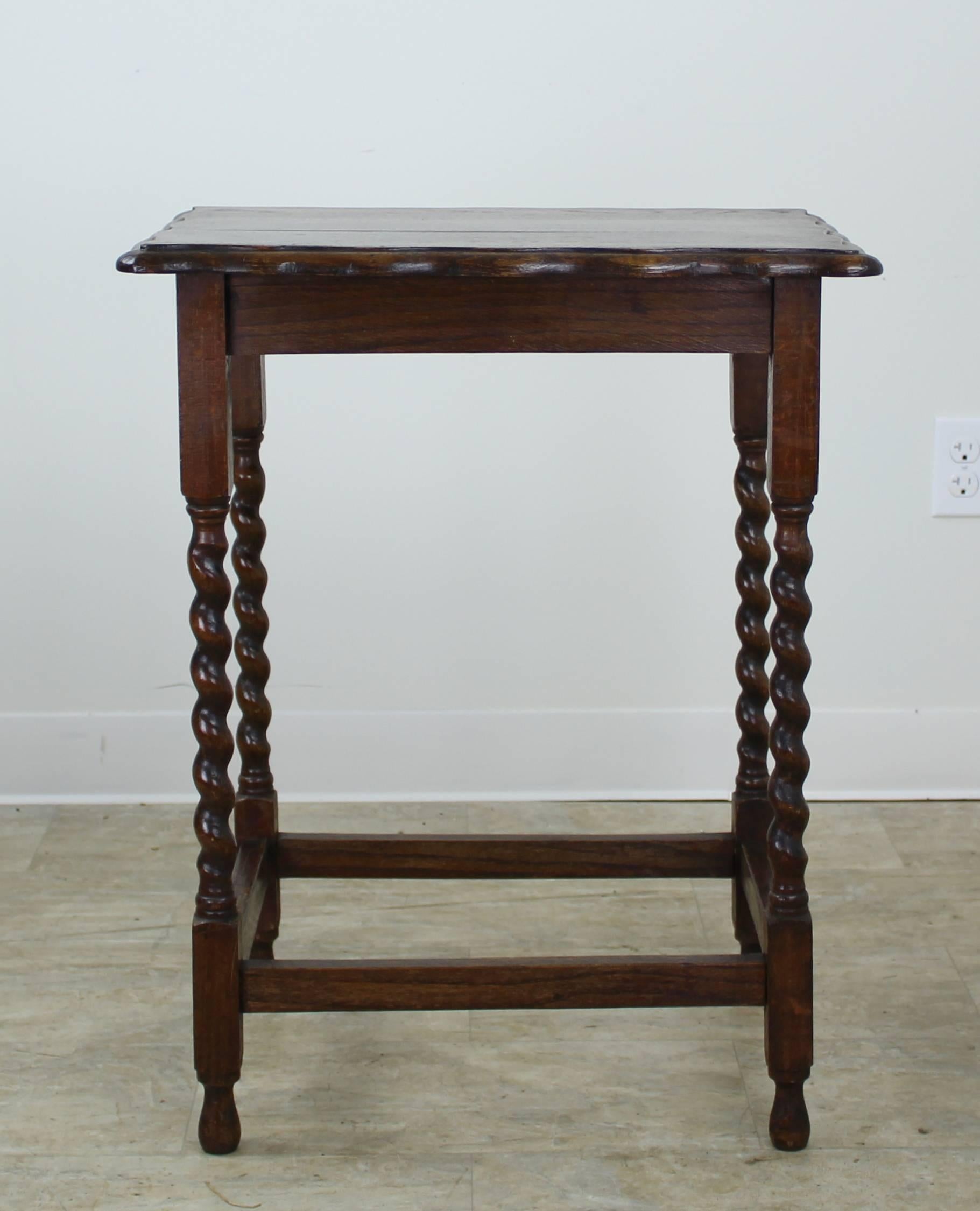 English Oak Barley Twist Side Table In Good Condition In Port Chester, NY