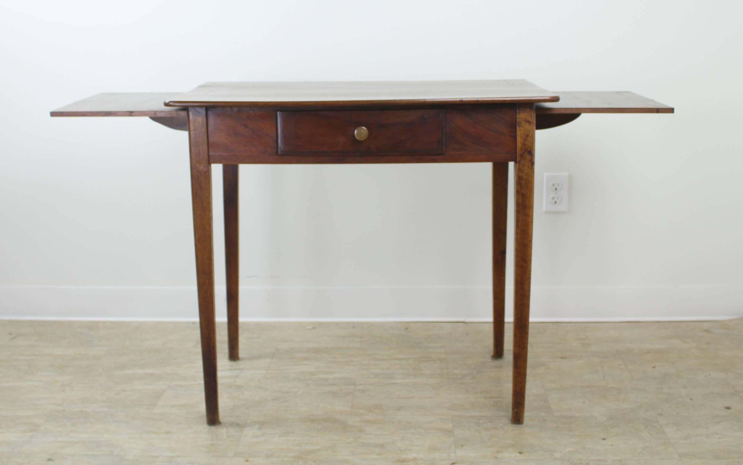 Antique Walnut Side Table with Side Extensions In Good Condition In Port Chester, NY