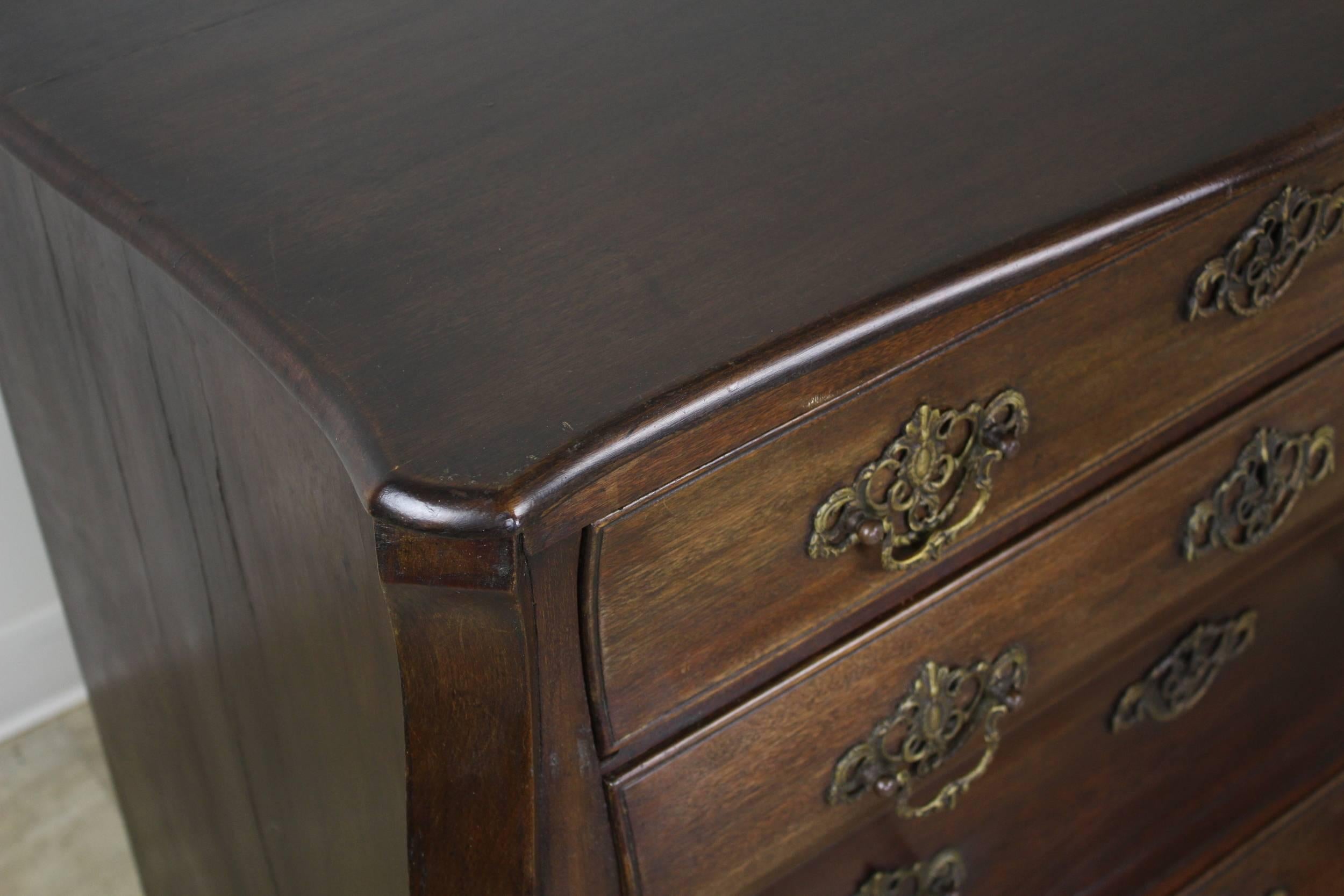 bombe commode chest