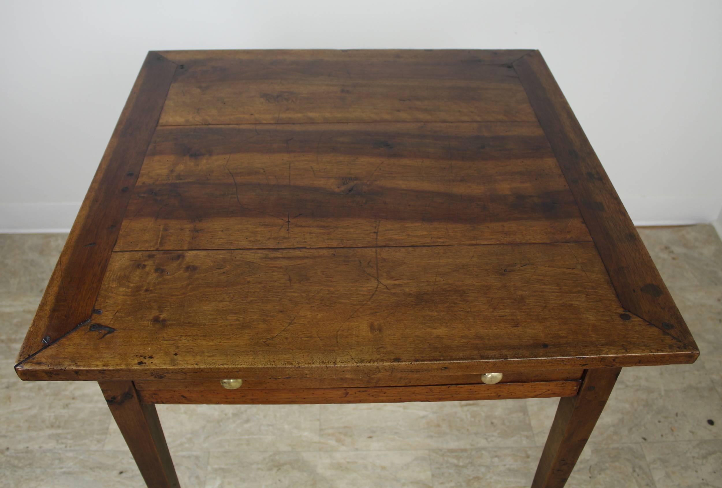 Square Antique Walnut Side Table In Good Condition In Port Chester, NY