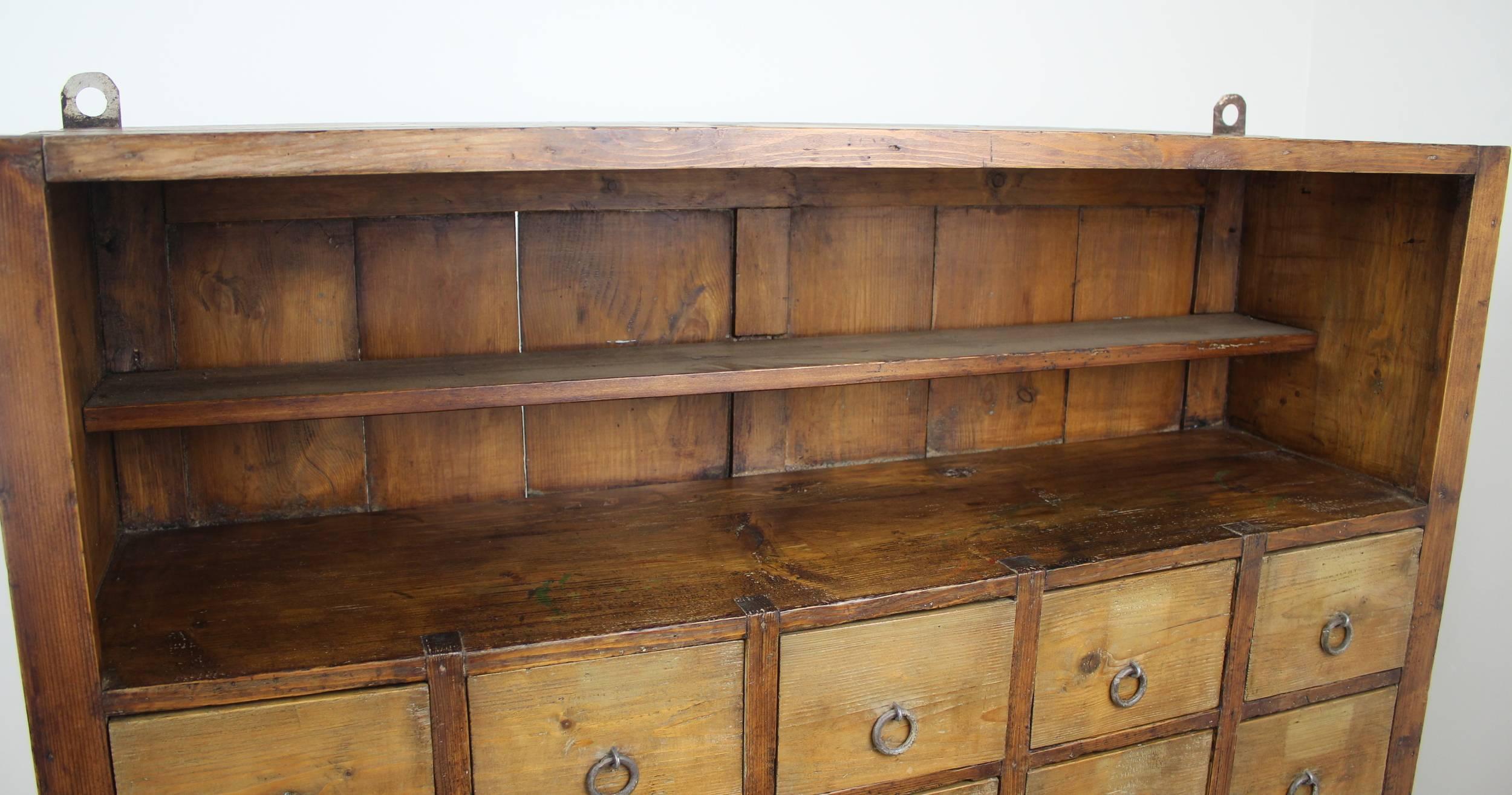 French Antique Bank of Pine Drawers In Good Condition In Port Chester, NY