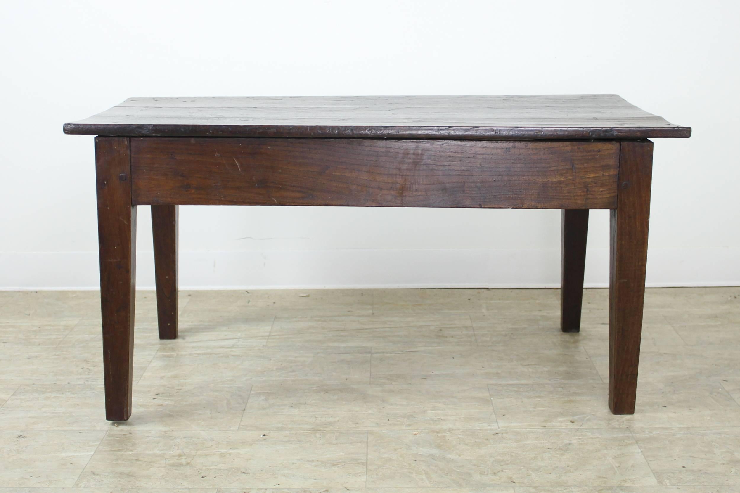 Antique Dark Chestnut Two-Drawer Coffee Table In Good Condition In Port Chester, NY