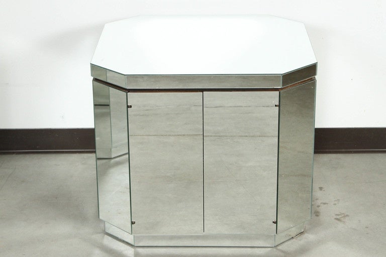 Mid-20th Century Pair of Octagonal Mirrored Cabinets