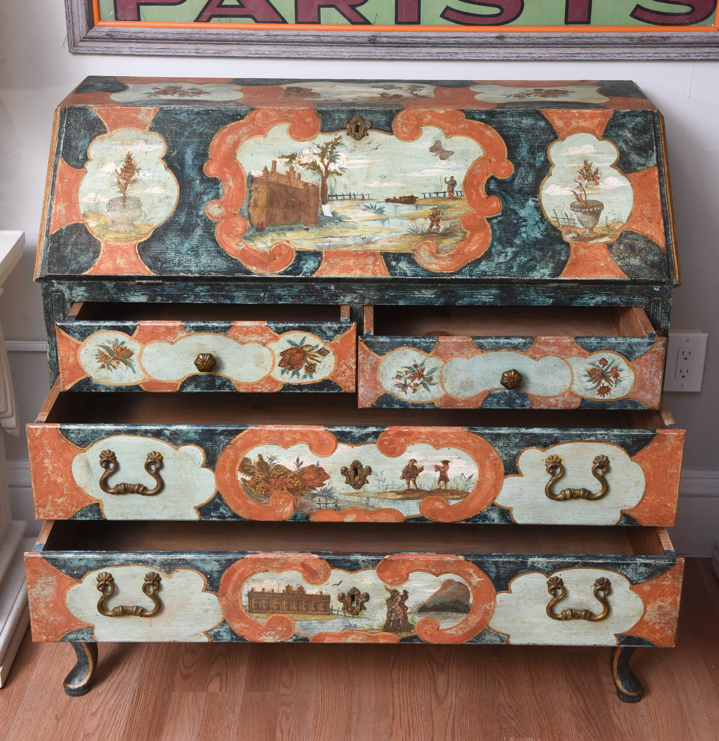 Italian Painted and Decoupage Secretaire 4