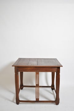 Arts & Crafts square side table, 1910s.