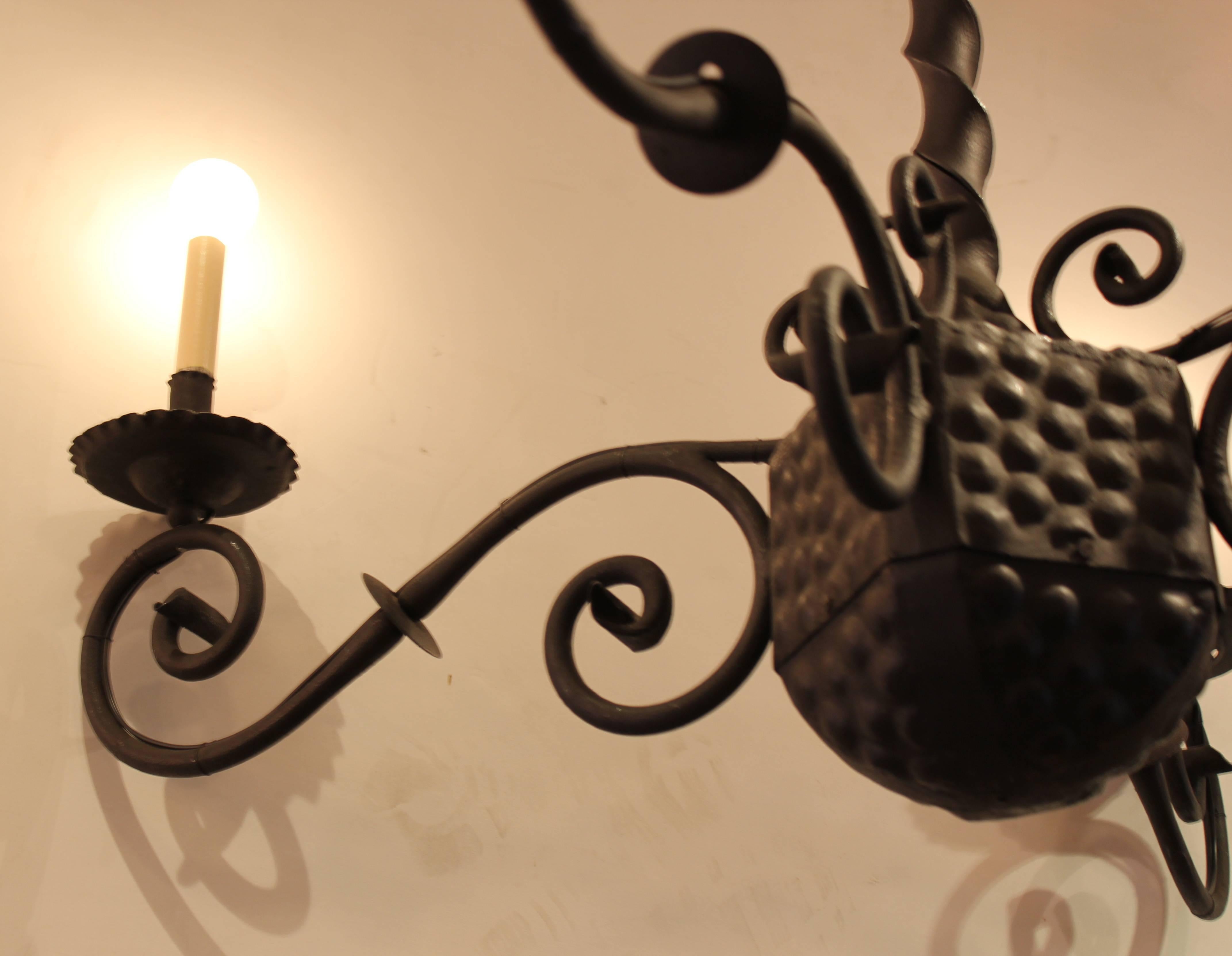 Early 20th Century Spanish Wrought Iron Chandelier In Excellent Condition For Sale In Los Angeles, CA