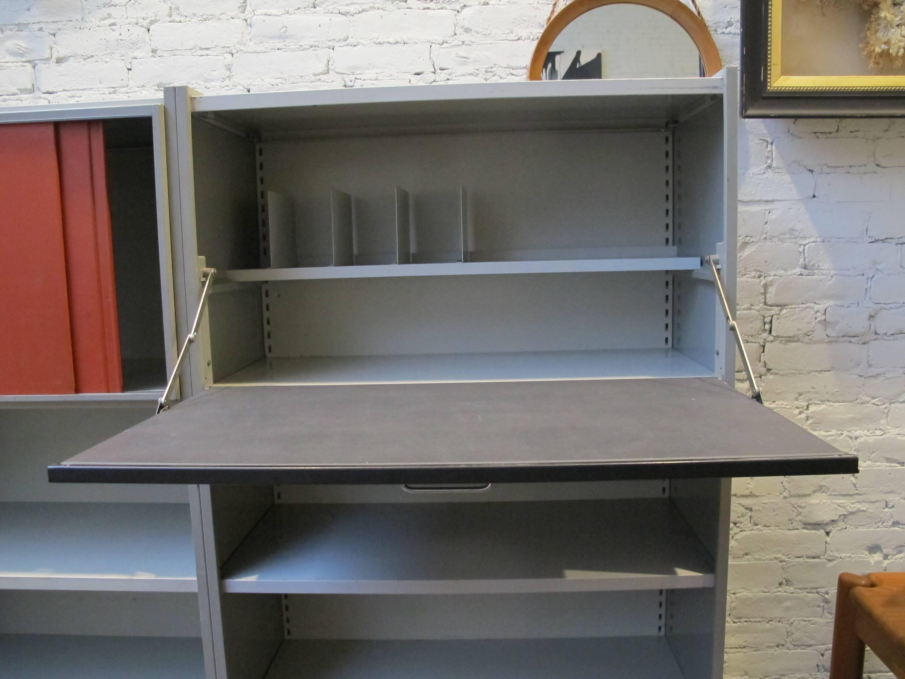 Modular 5600 Series Desk / Bookcase by Andre Cordemeijer for Gispen For Sale 1