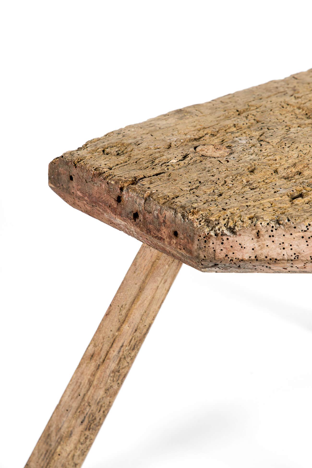 Sgabello rustico in olmo Welsh in vendita 1