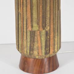 Lampada da tavolo moderna organica di metà secolo in ceramica e noce nei toni della terra di Bitossi