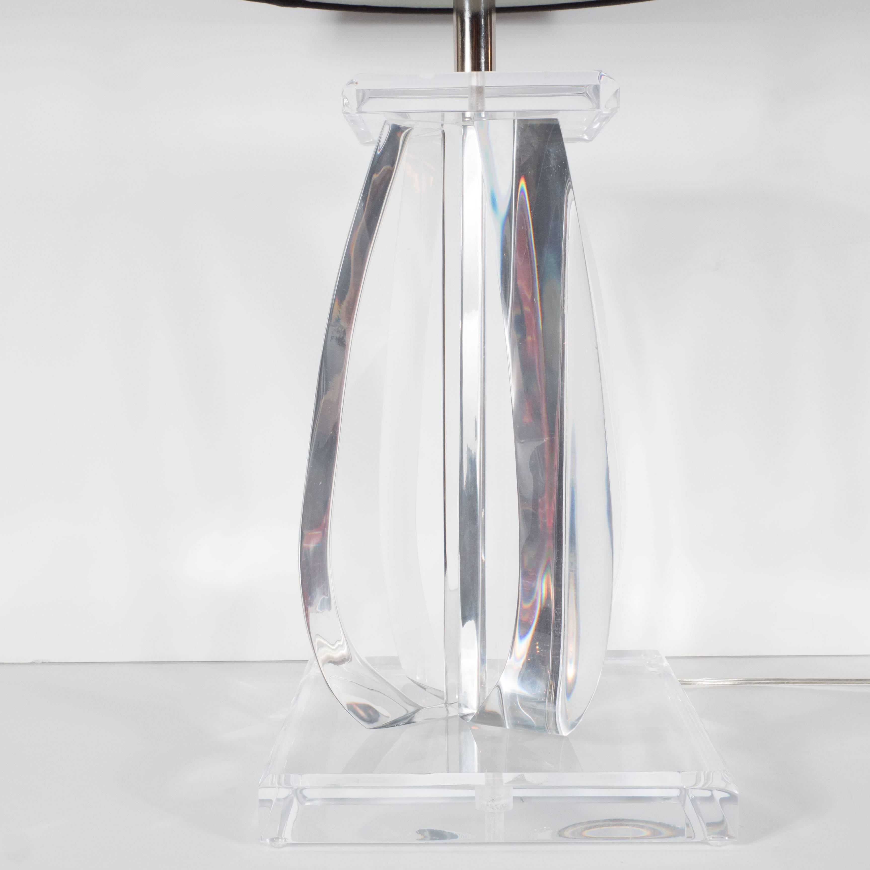 Mid-Century Modernist Lucite Table Lamp with Chrome Fittings For Sale 2