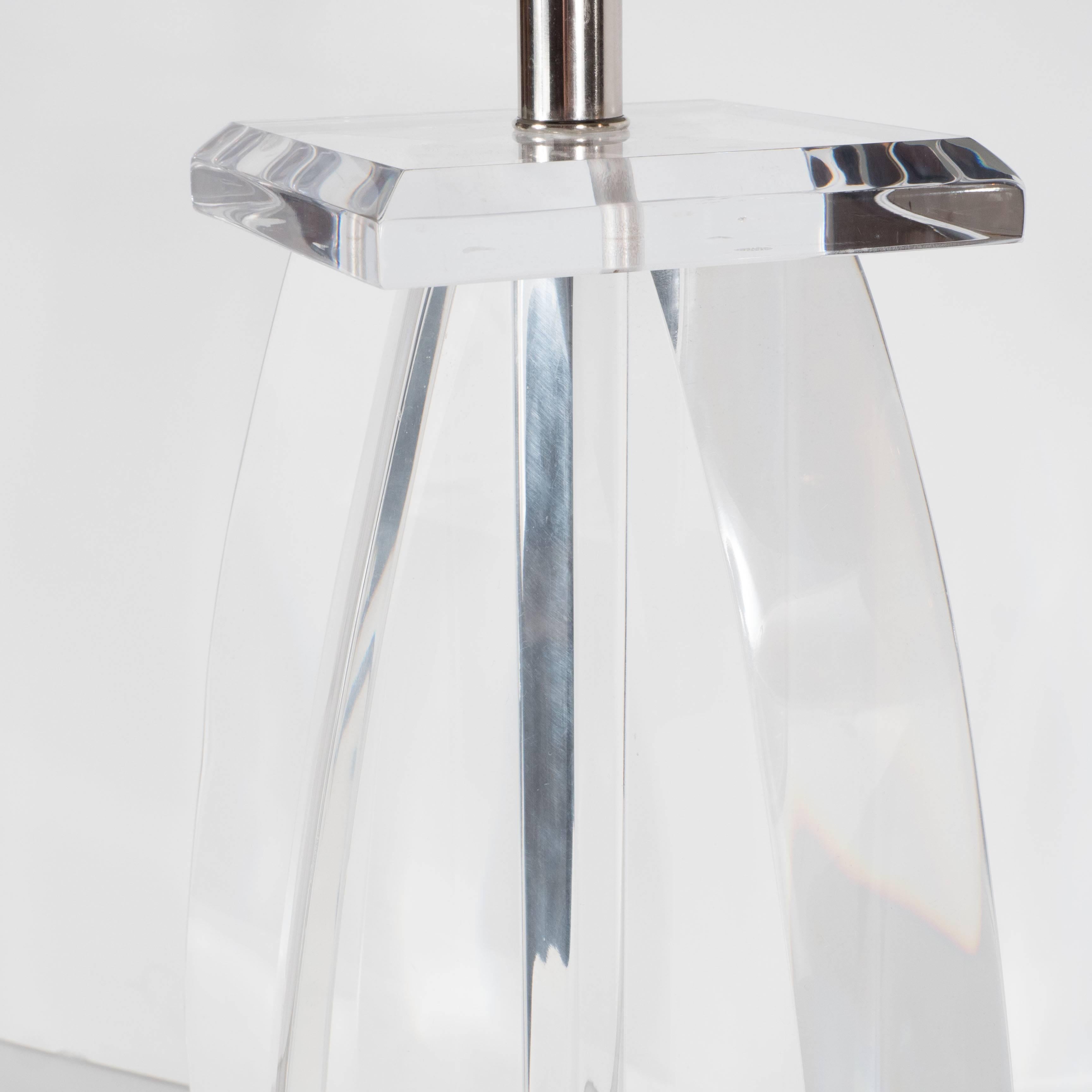 Mid-Century Modernist Lucite Table Lamp with Chrome Fittings For Sale 3
